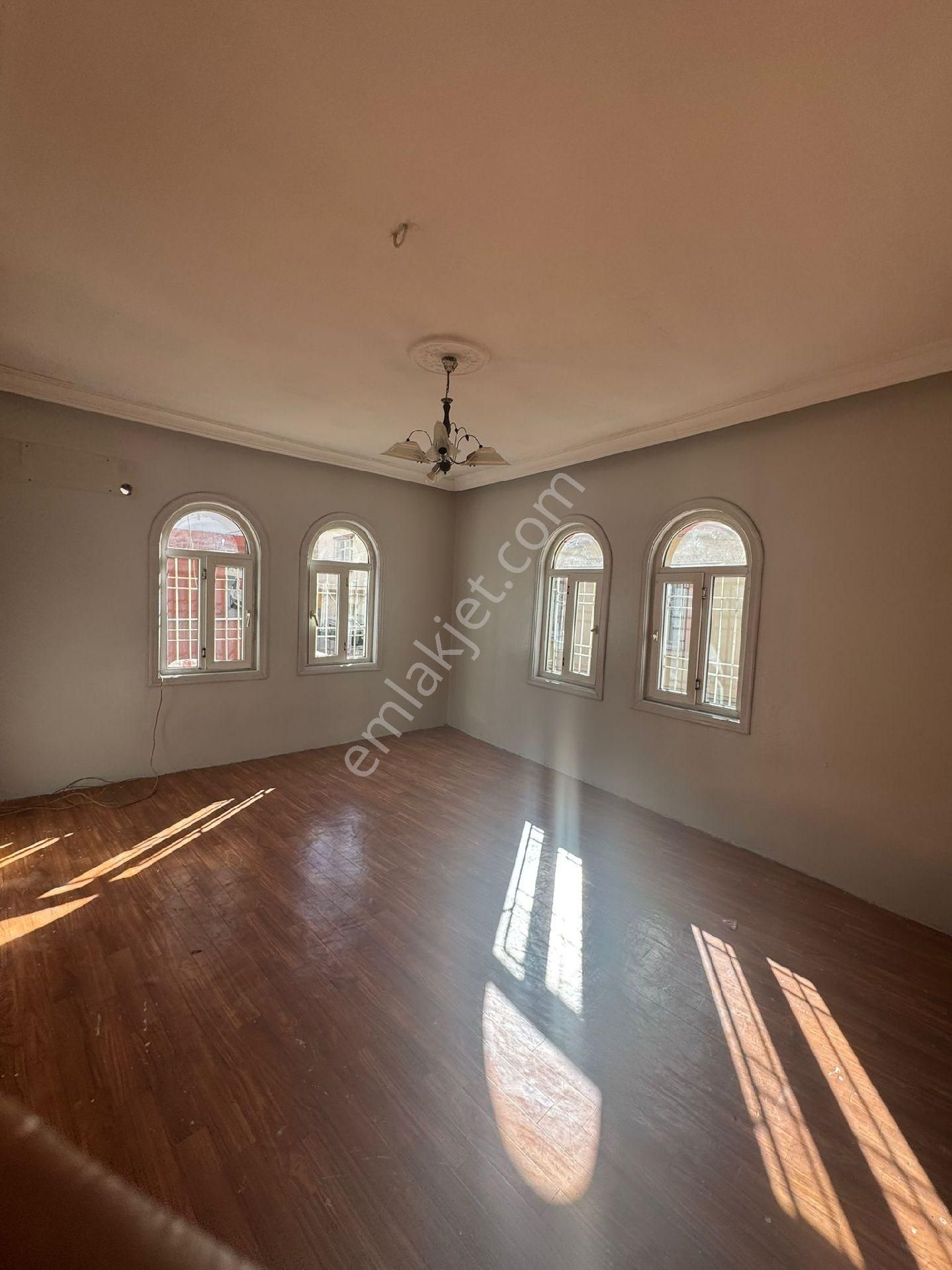 Ünaldıda Satılık 2.5katlı Müstakil Bina - Görsel 10