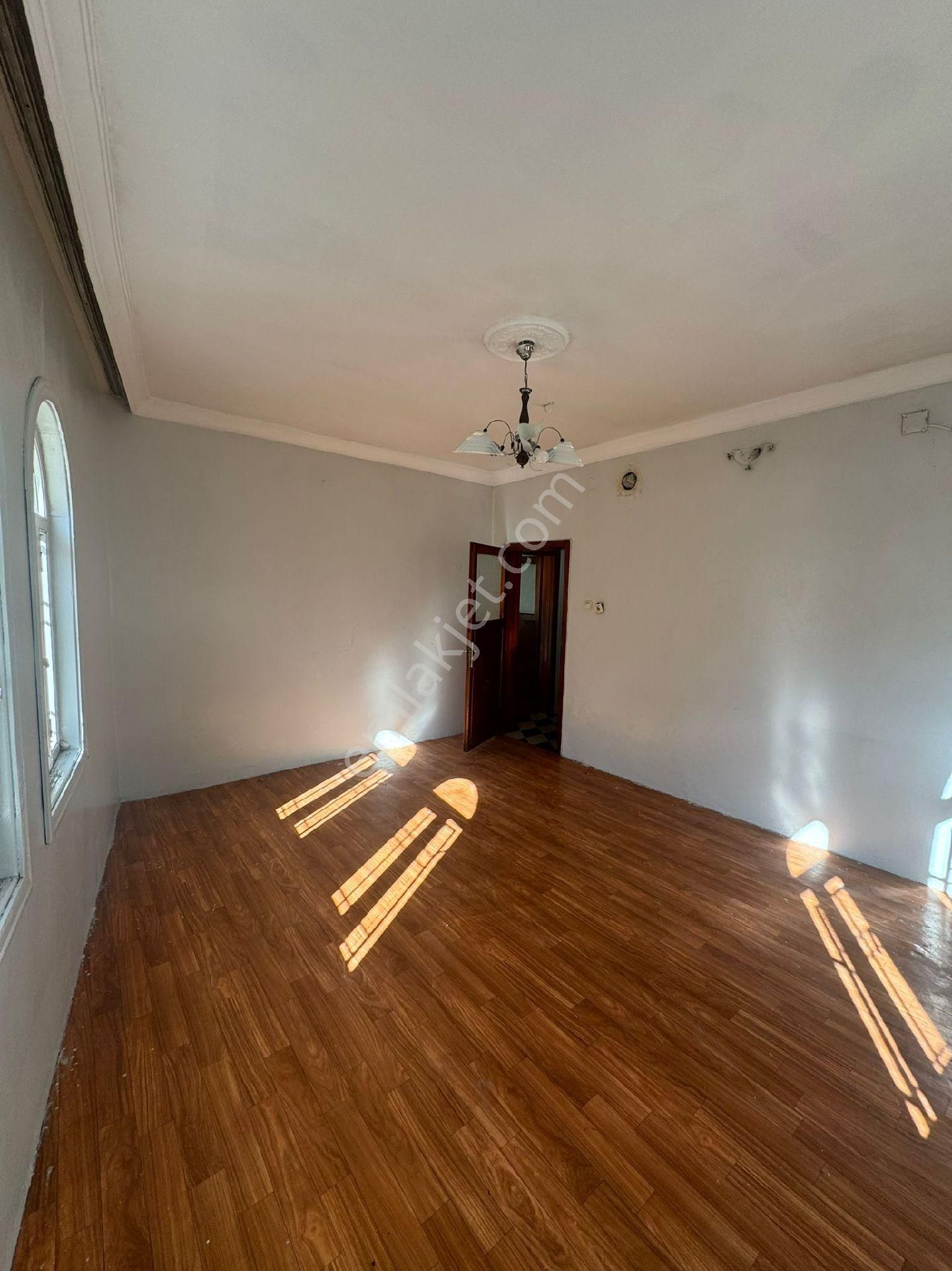 Ünaldıda Satılık 2.5katlı Müstakil Bina - Görsel 5