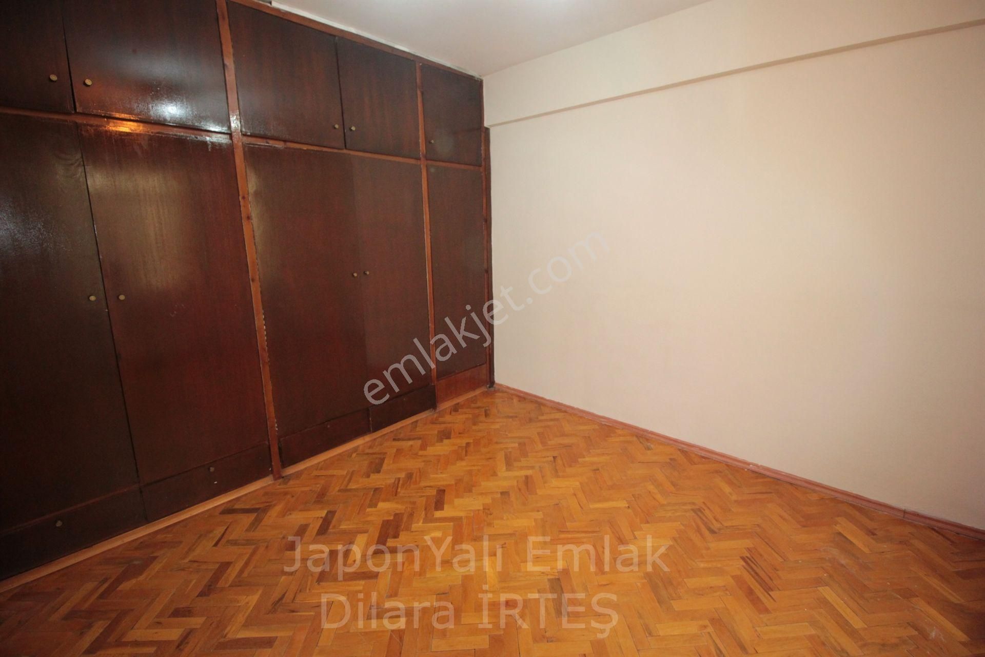 Güzelyalı’da Yokuşsuz Full Eşyalı Ara Kat Kiralık Daire - Görsel 20