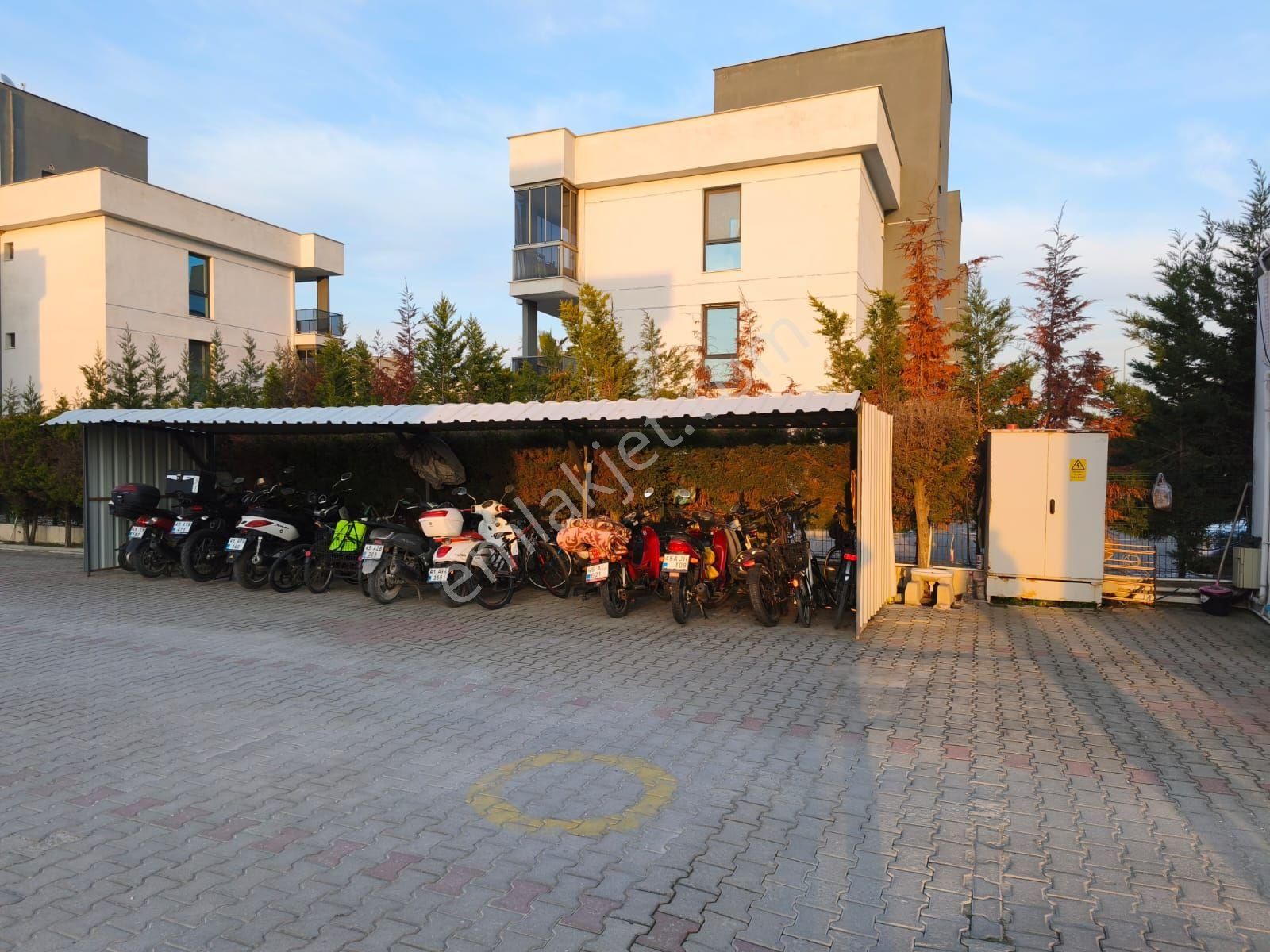 Manisa Yunusemre Karaali Villalar Bölgesi 1+1 Eşyalı Ara Kat Satılık Daire - Görsel 7