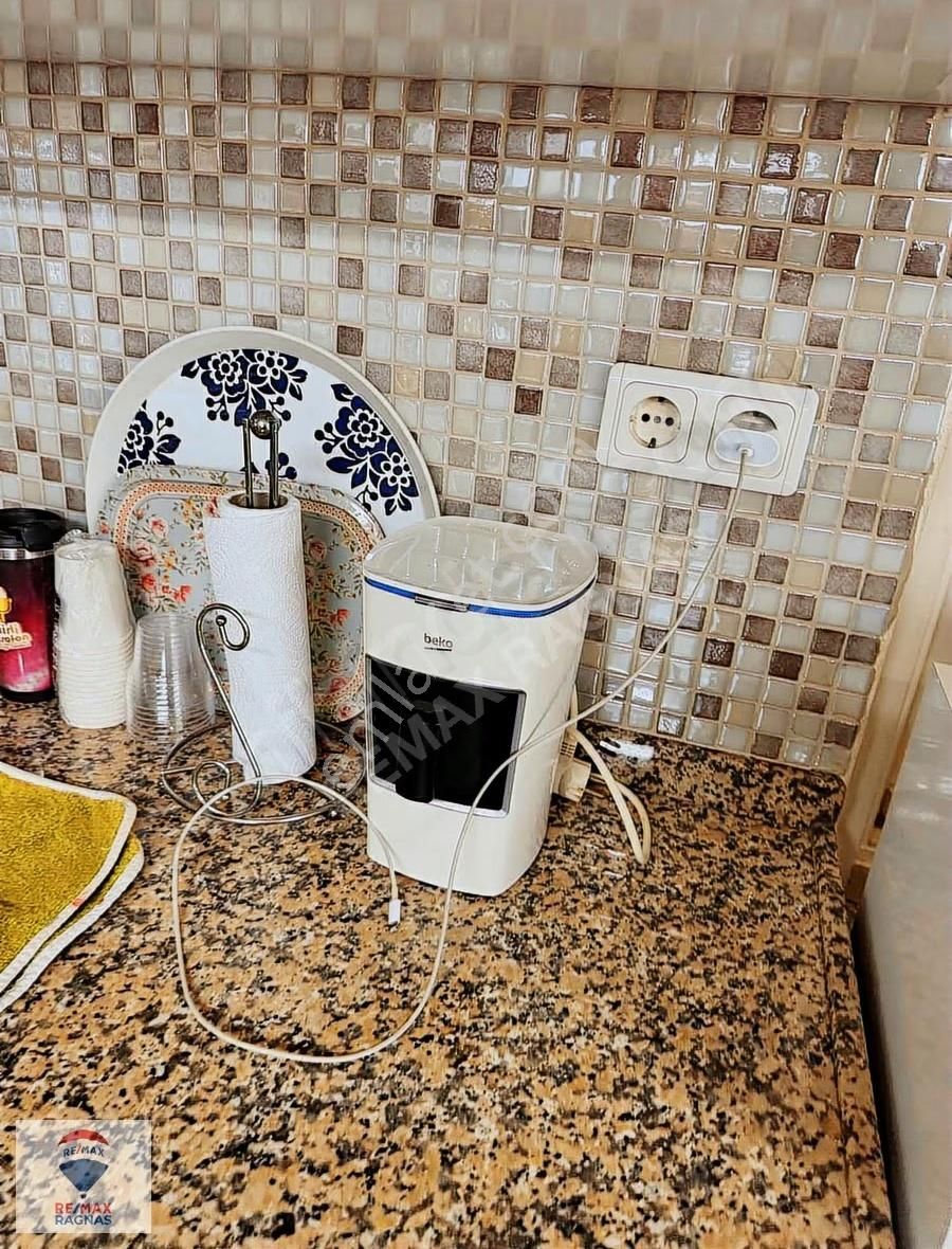 Üsküdar Zeynep Kamilde Boğaz Manzaralı 3+1 Full Eşyalı Daire - Görsel 23