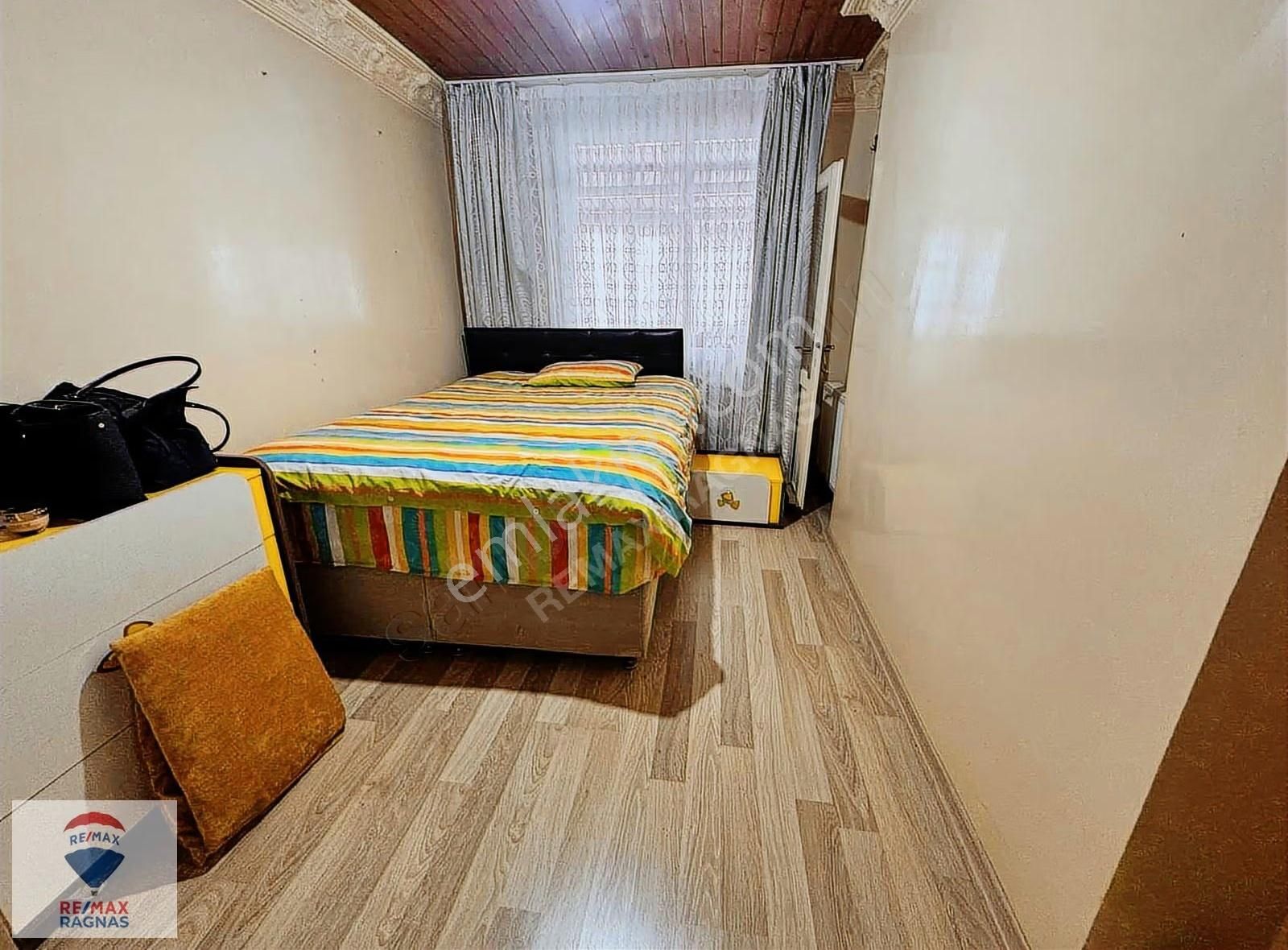 Üsküdar Zeynep Kamilde Boğaz Manzaralı 3+1 Full Eşyalı Daire - Görsel 3