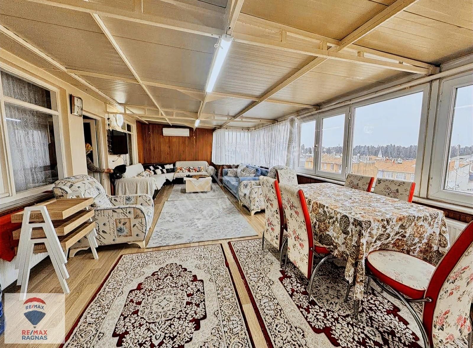 Üsküdar Zeynep Kamilde Boğaz Manzaralı 3+1 Full Eşyalı Daire - Görsel 26