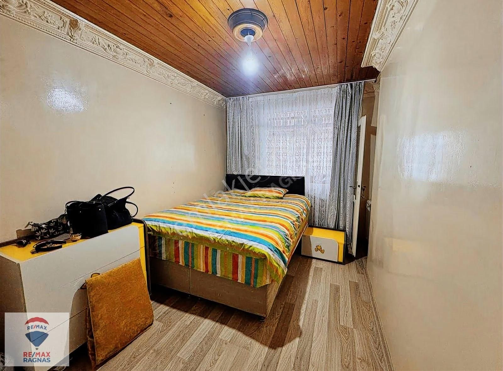 Üsküdar Zeynep Kamilde Boğaz Manzaralı 3+1 Full Eşyalı Daire - Görsel 24