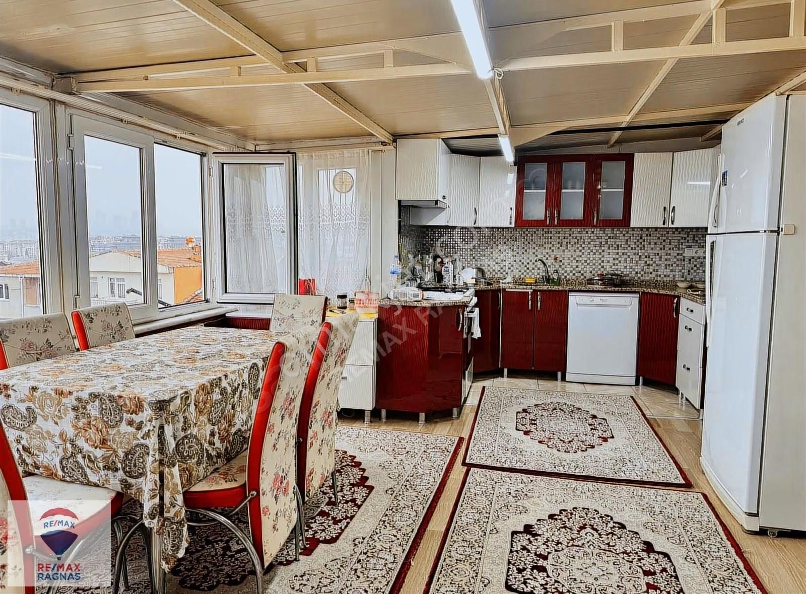 Üsküdar Zeynep Kamilde Boğaz Manzaralı 3+1 Full Eşyalı Daire - Görsel 22