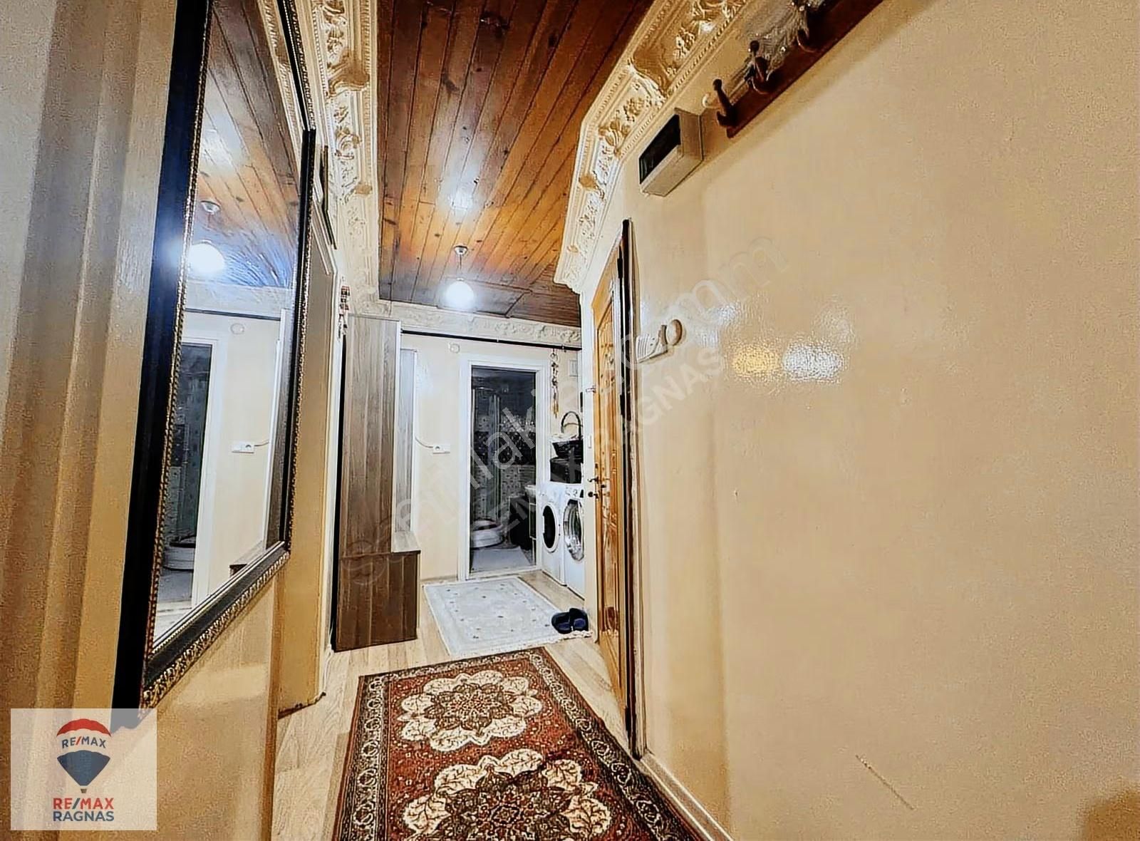 Üsküdar Zeynep Kamilde Boğaz Manzaralı 3+1 Full Eşyalı Daire - Görsel 10