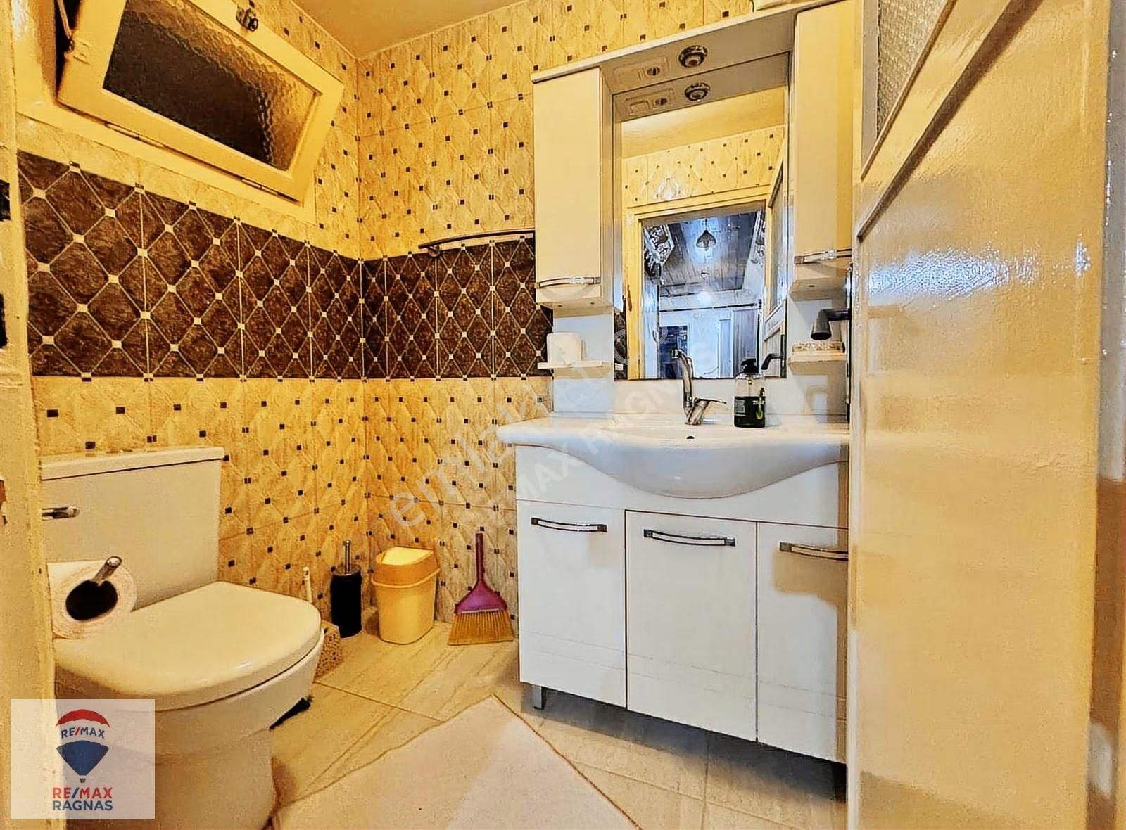 Üsküdar Zeynep Kamilde Boğaz Manzaralı 3+1 Full Eşyalı Daire - Görsel 30
