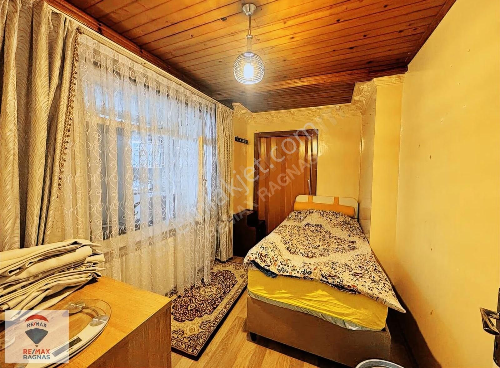 Üsküdar Zeynep Kamilde Boğaz Manzaralı 3+1 Full Eşyalı Daire - Görsel 9