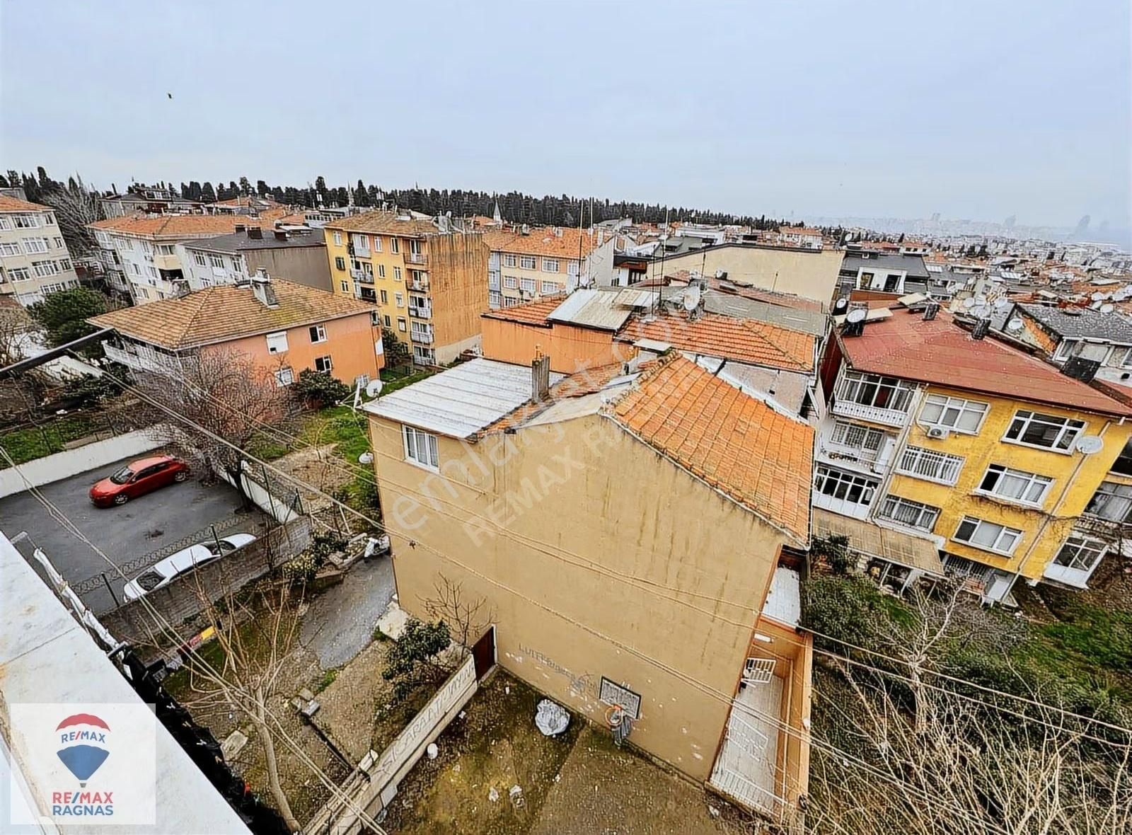 Üsküdar Zeynep Kamilde Boğaz Manzaralı 3+1 Full Eşyalı Daire - Görsel 13