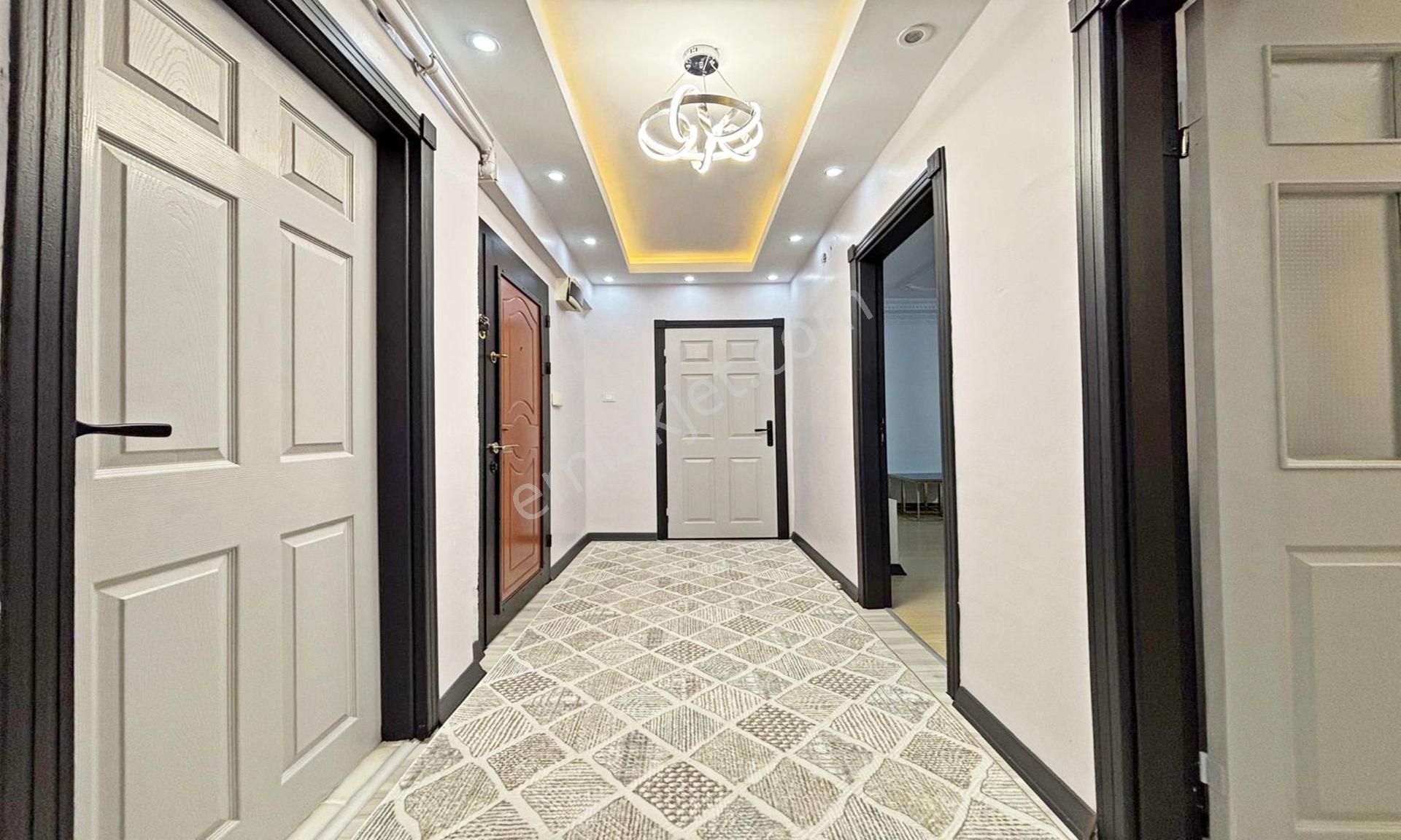 Bulvar'dan Orta Katta Geniş Merkezi Konumda Ful Yapılı 3+1 Daire - Görsel 19