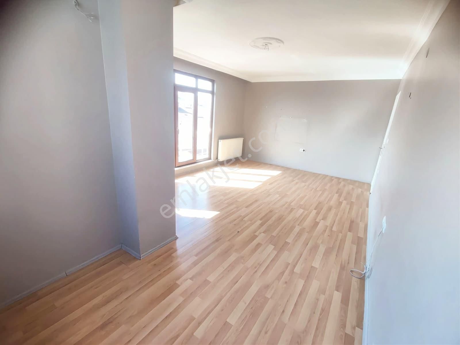 Eyüp Çırçır Mah. Kiralık 2+1 Geniş Daire Metroya 2 Dk Yürüme Mesafesinde - Görsel 2