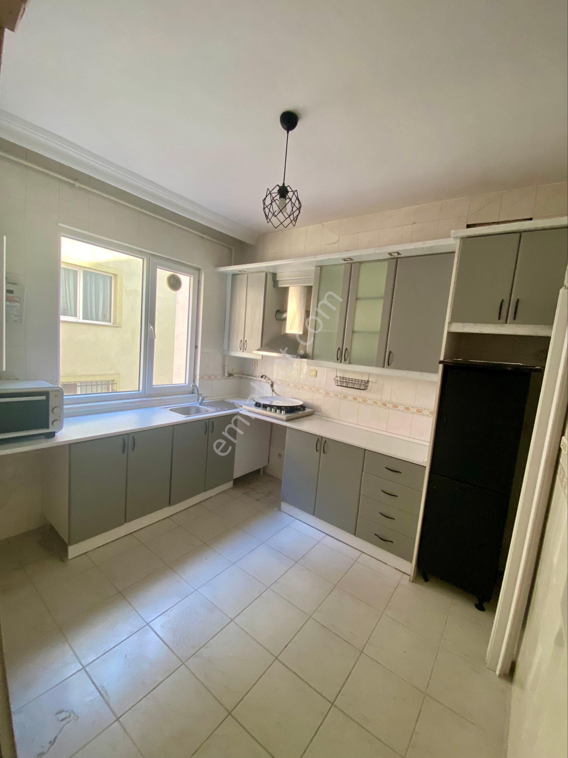 Beşiktaş Dikilitaş Merkezi Konumda 2,5+1 Kiralık Daire - Görsel 4