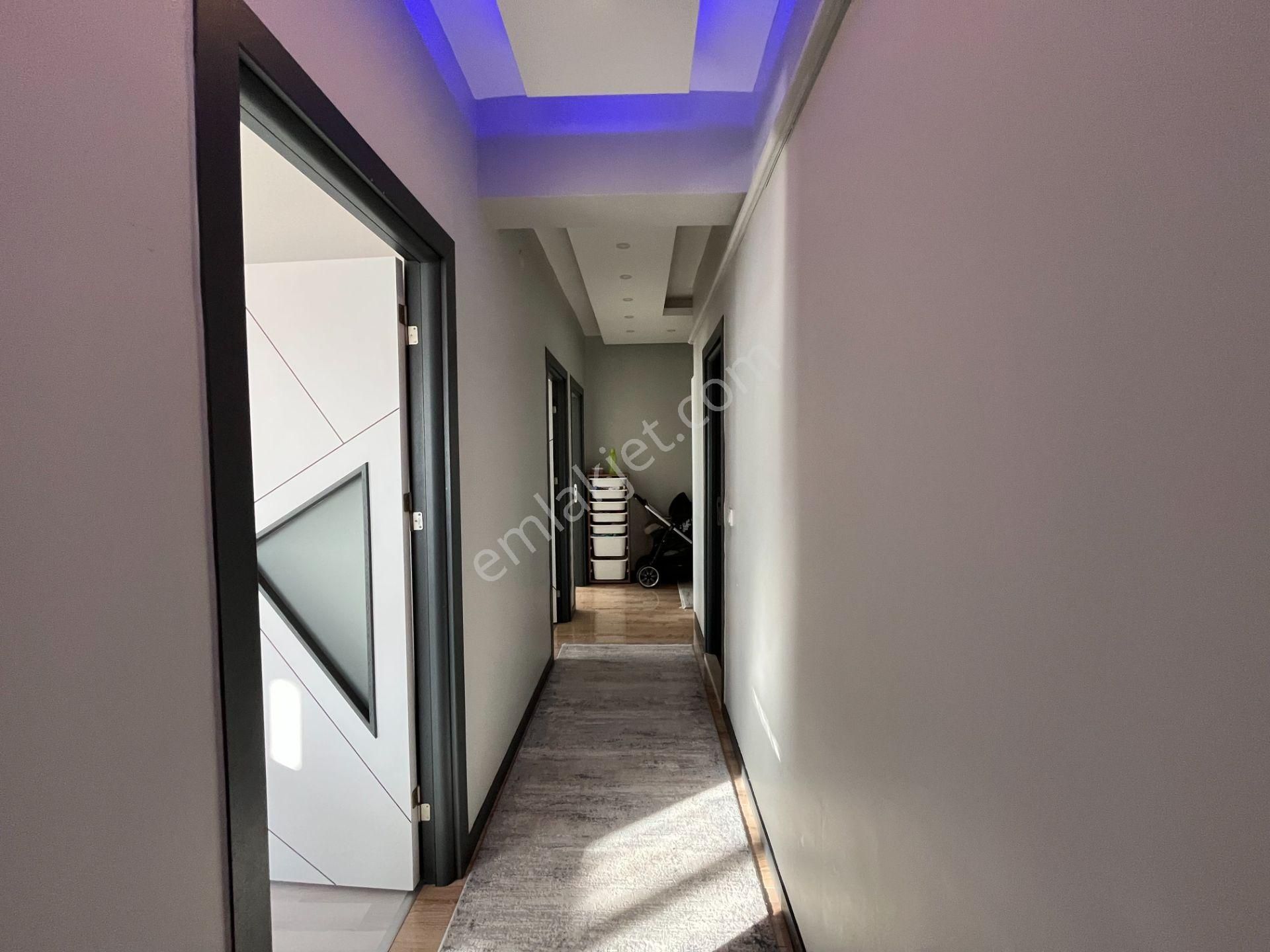 Seferihisar Necat Hepkon Mahallesi’nde Havuzlu Site İçerisinde Satılık 3+1 Daire - Görsel 24