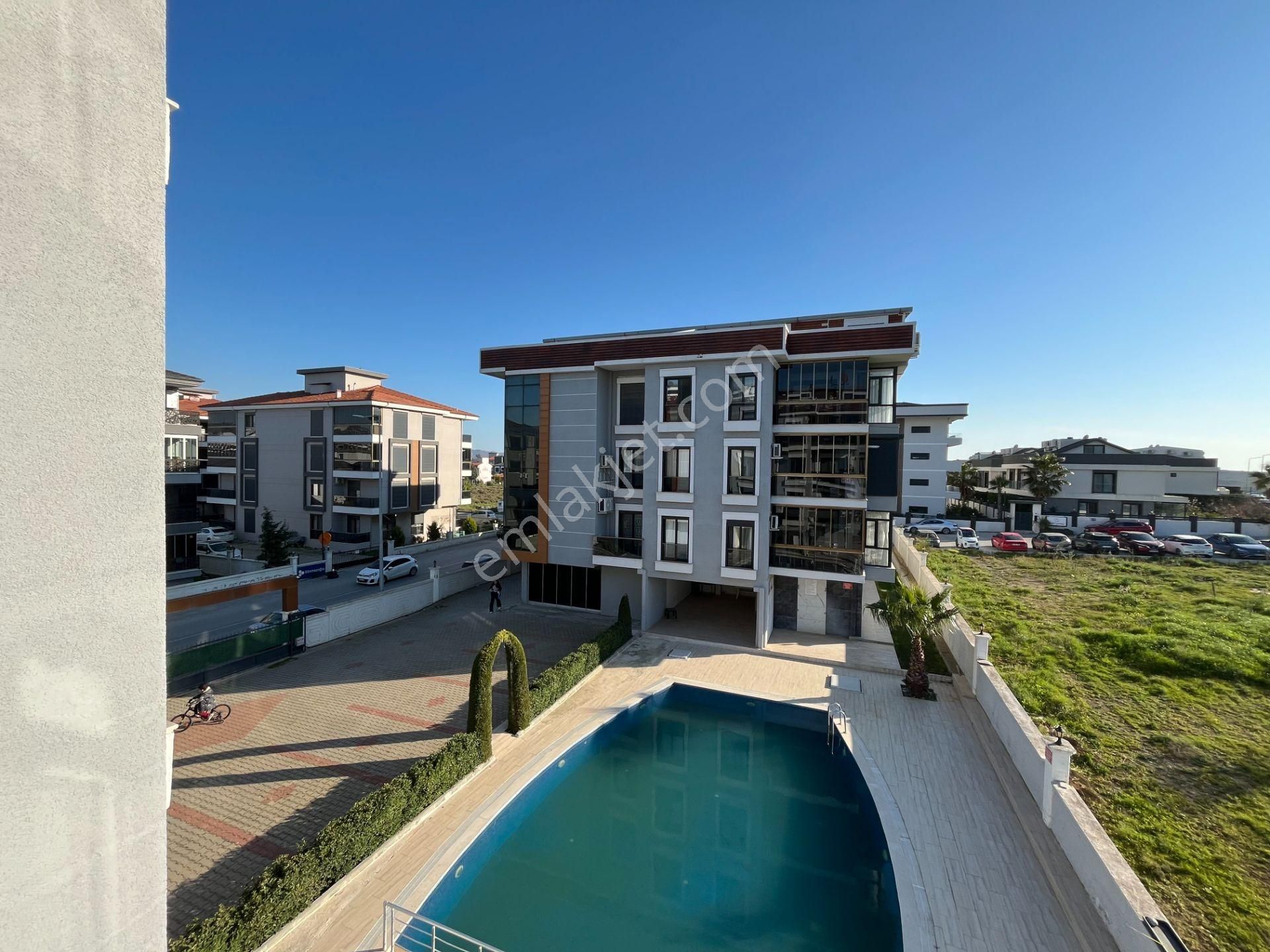 Seferihisar Necat Hepkon Mahallesi’nde Havuzlu Site İçerisinde Satılık 3+1 Daire - Görsel 13