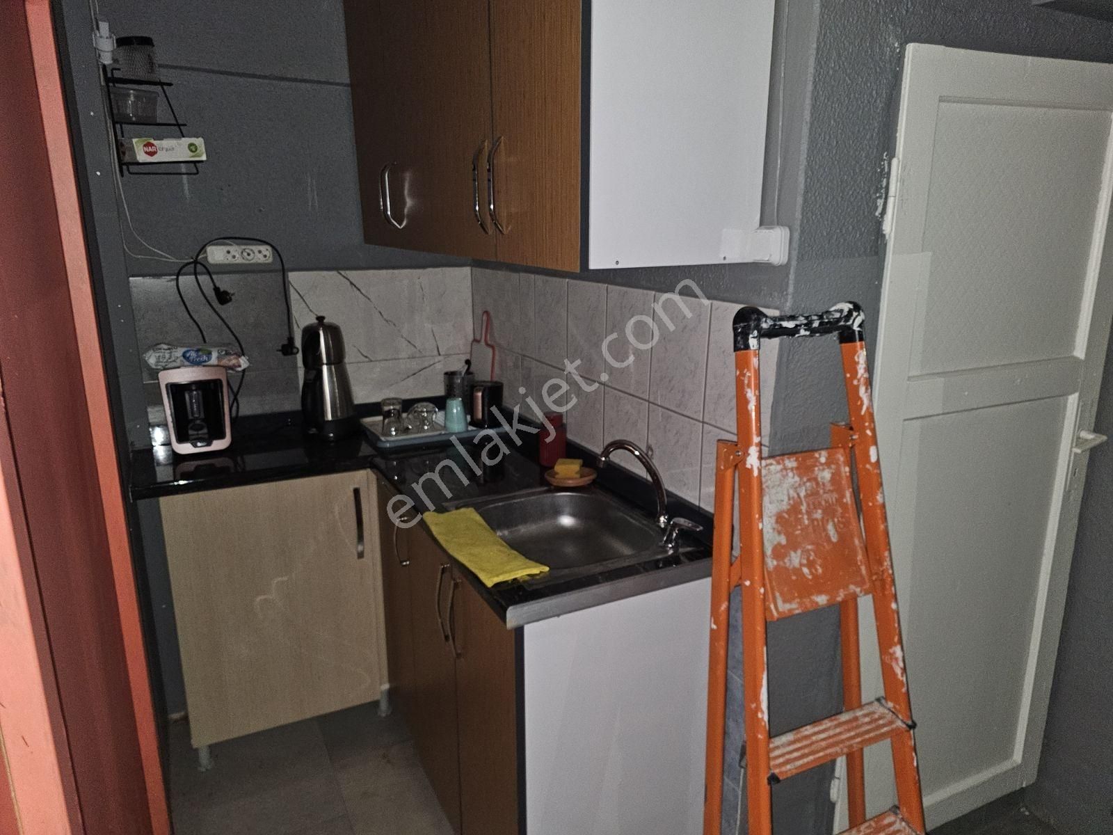 Kocamustafapaşa Merkeze Yakın Asma Katlı 50mk Dükkan 18.000tl - Görsel 19