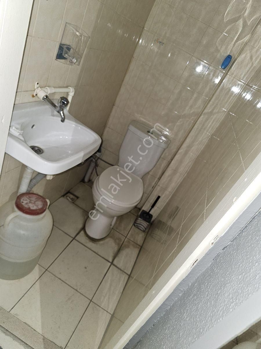 Kocamustafapaşa Merkeze Yakın Asma Katlı 50mk Dükkan 18.000tl - Görsel 12