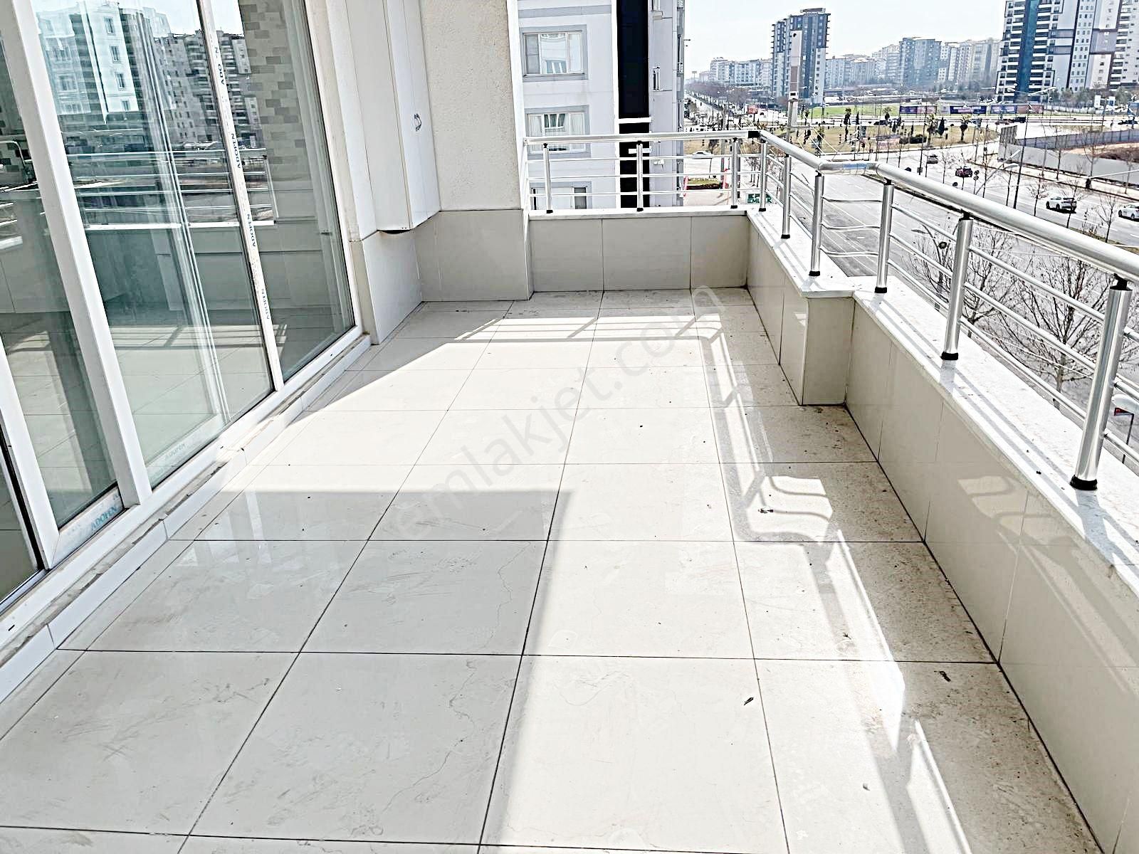 Taha Emlak Tan 75 Mt Lik Yolla İkinci Parselde Kiralık 4+1 Daire - Görsel 20