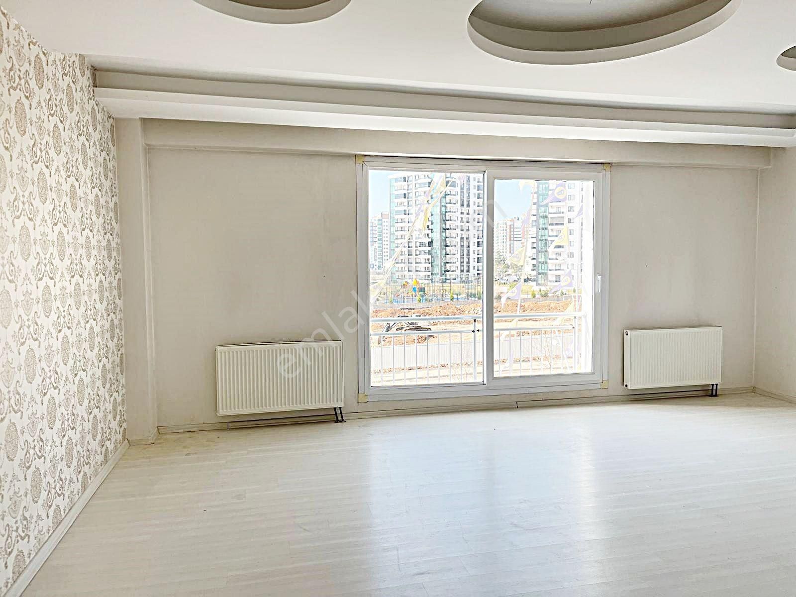 Taha Emlak Tan 75 Mt Lik Yolla İkinci Parselde Kiralık 4+1 Daire - Görsel 11