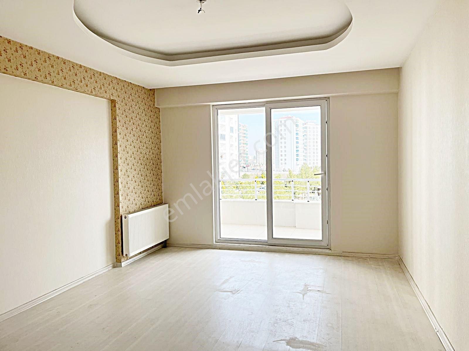 Taha Emlak Tan 75 Mt Lik Yolla İkinci Parselde Kiralık 4+1 Daire - Görsel 13