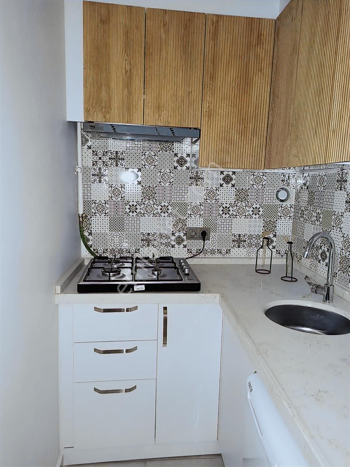 Moda Rızapaşa Sok 2+1 Full Eşyalı Balkonlu Kombili 1.kat Kiralık - Görsel 15