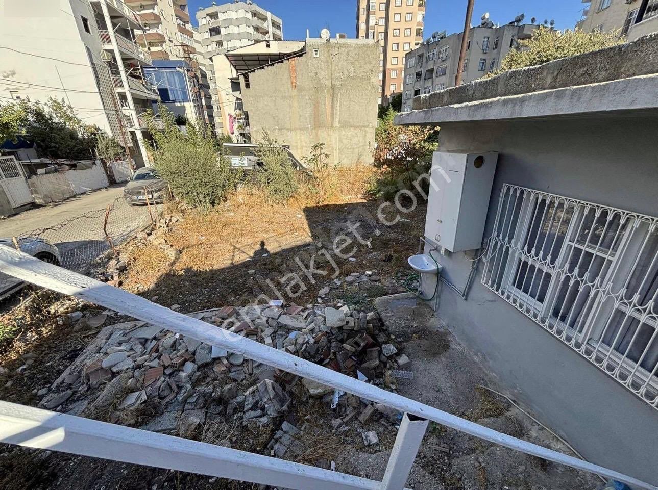 Yeşilyurt Mahallesinde Büyük Bahçeli Tek Katlı Satılık Müstakil - Görsel 5