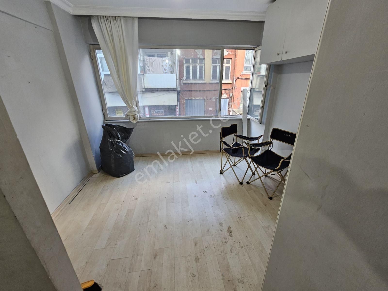 Kocamustafapaşa 1.kat 20mk Tek Oda Stüdyo Daire 13.000tl - Görsel 17