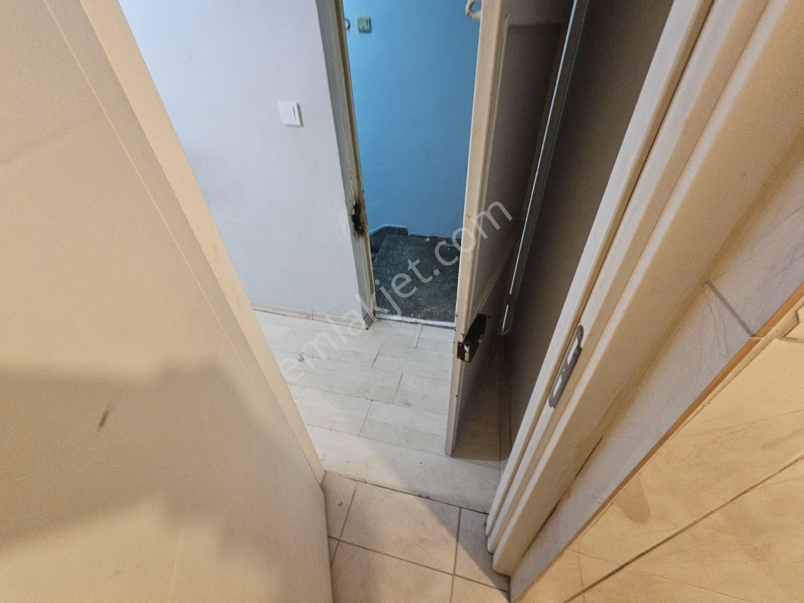 Kocamustafapaşa 1.kat 20mk Tek Oda Stüdyo Daire 13.000tl - Görsel 26