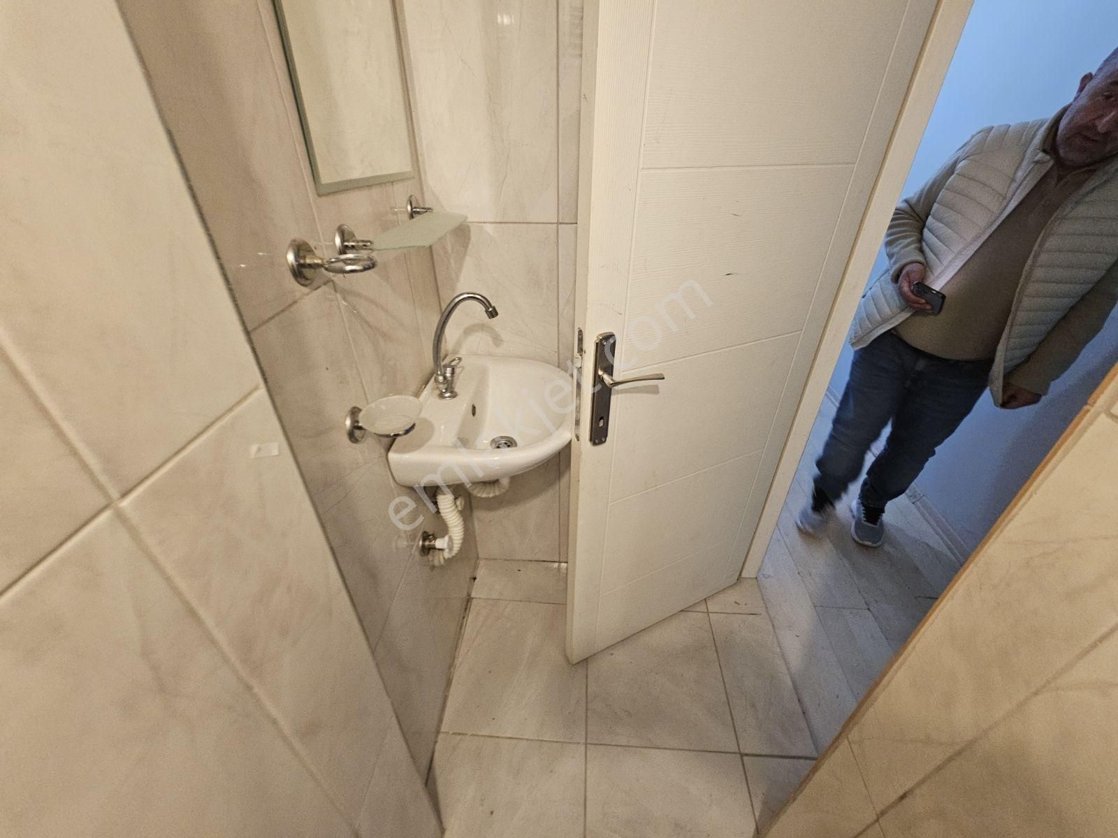 Kocamustafapaşa 1.kat 20mk Tek Oda Stüdyo Daire 13.000tl - Görsel 14