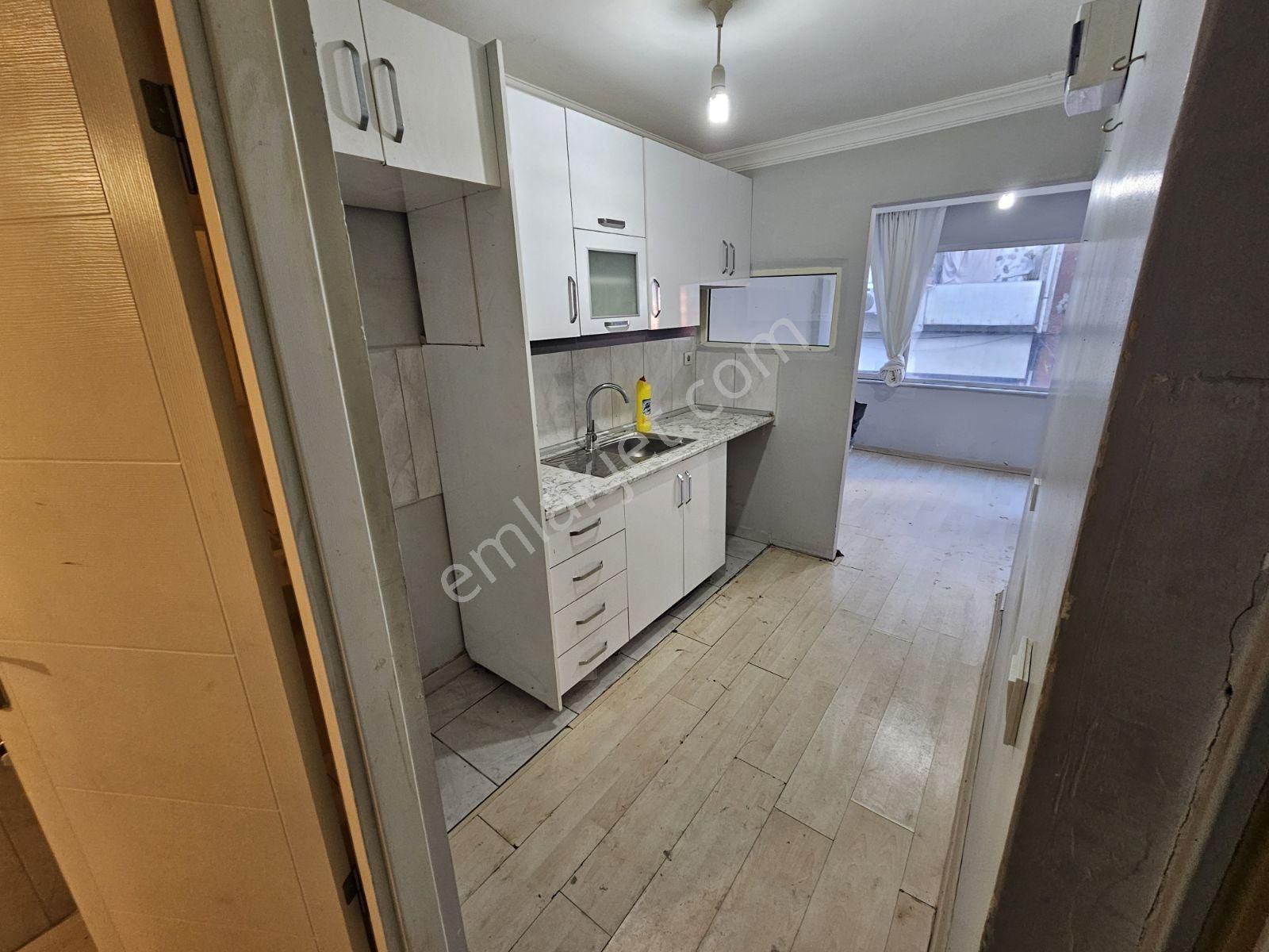 Kocamustafapaşa 1.kat 20mk Tek Oda Stüdyo Daire 13.000tl - Görsel 8
