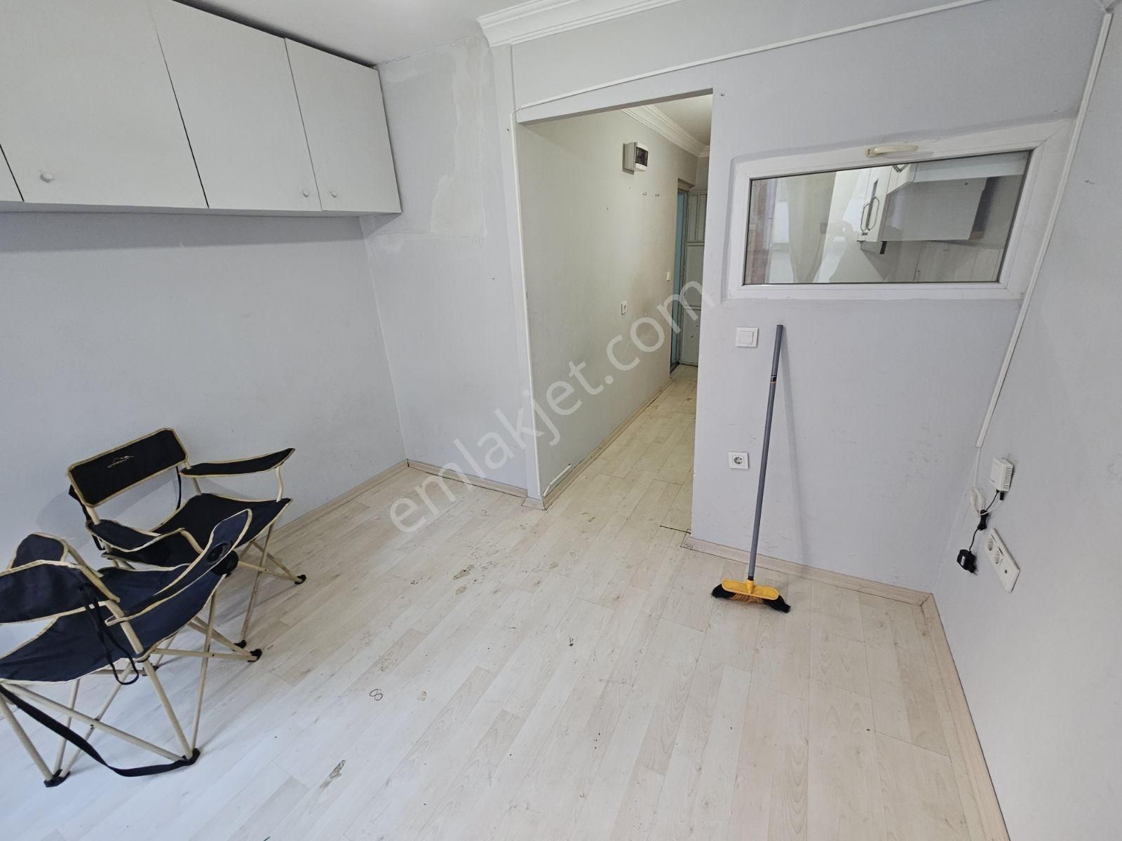 Kocamustafapaşa 1.kat 20mk Tek Oda Stüdyo Daire 13.000tl - Görsel 23