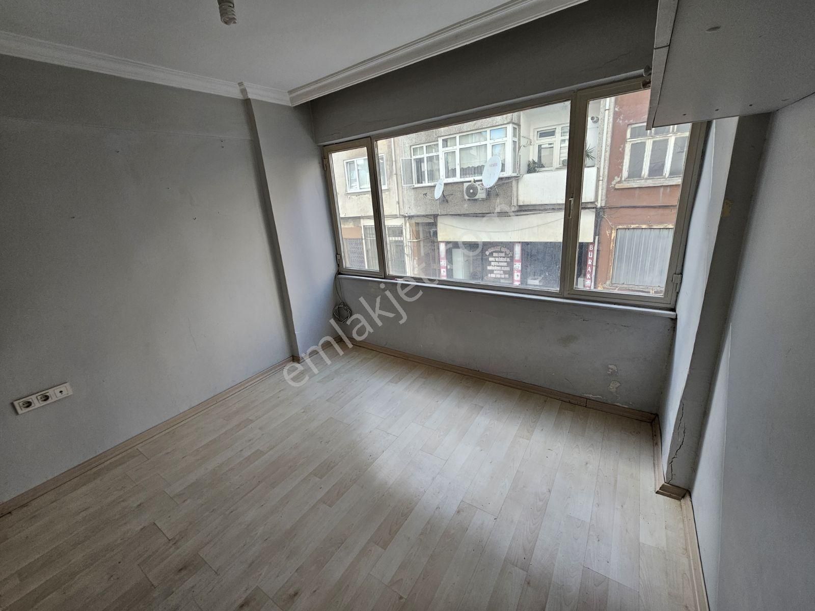 Kocamustafapaşa 1.kat 20mk Tek Oda Stüdyo Daire 13.000tl - Görsel 7