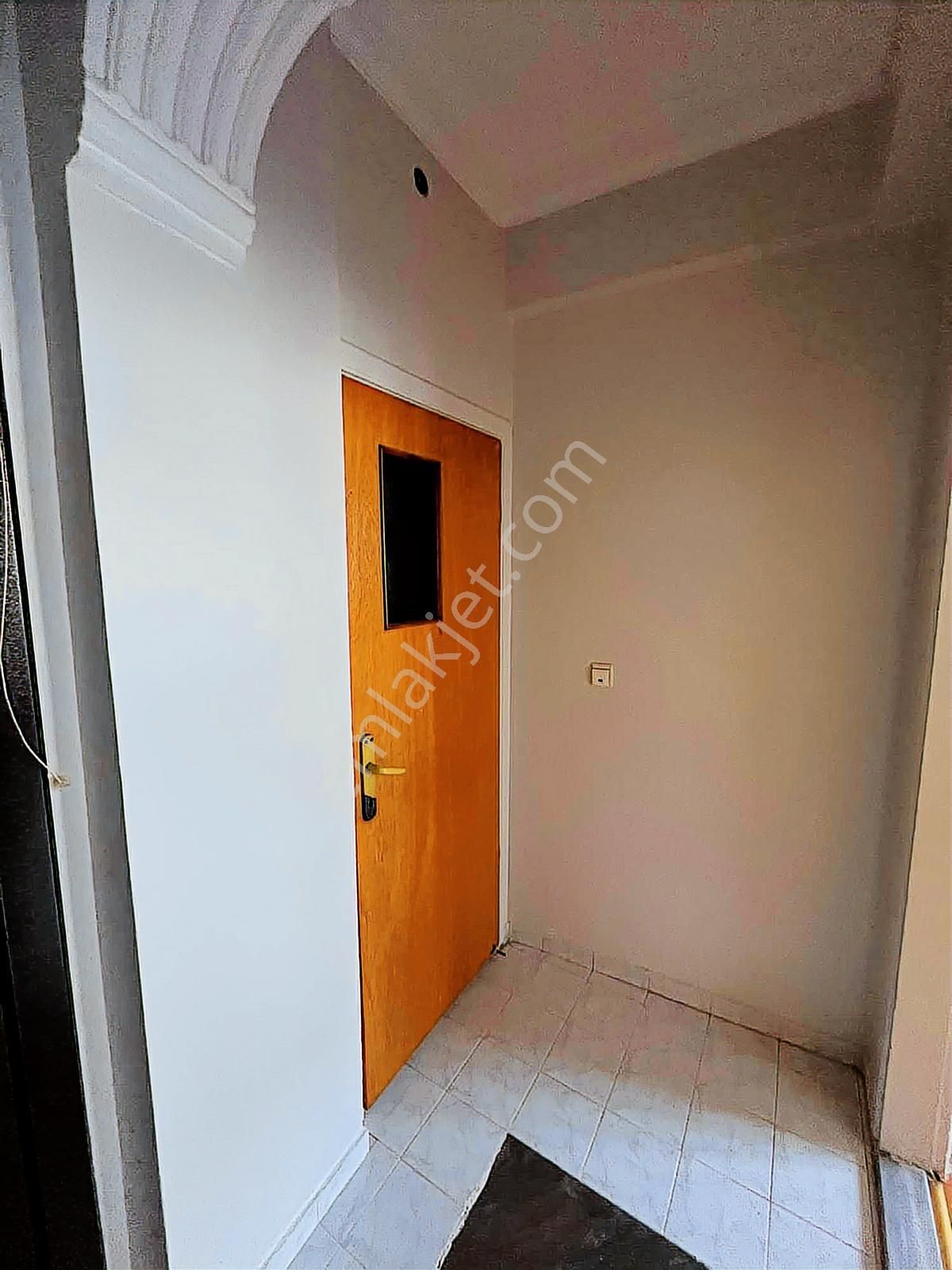 Eker'den Sıhhıye Kavşağında Tranvay Durağıyanı 2+1 Kiralık Daire - Görsel 23