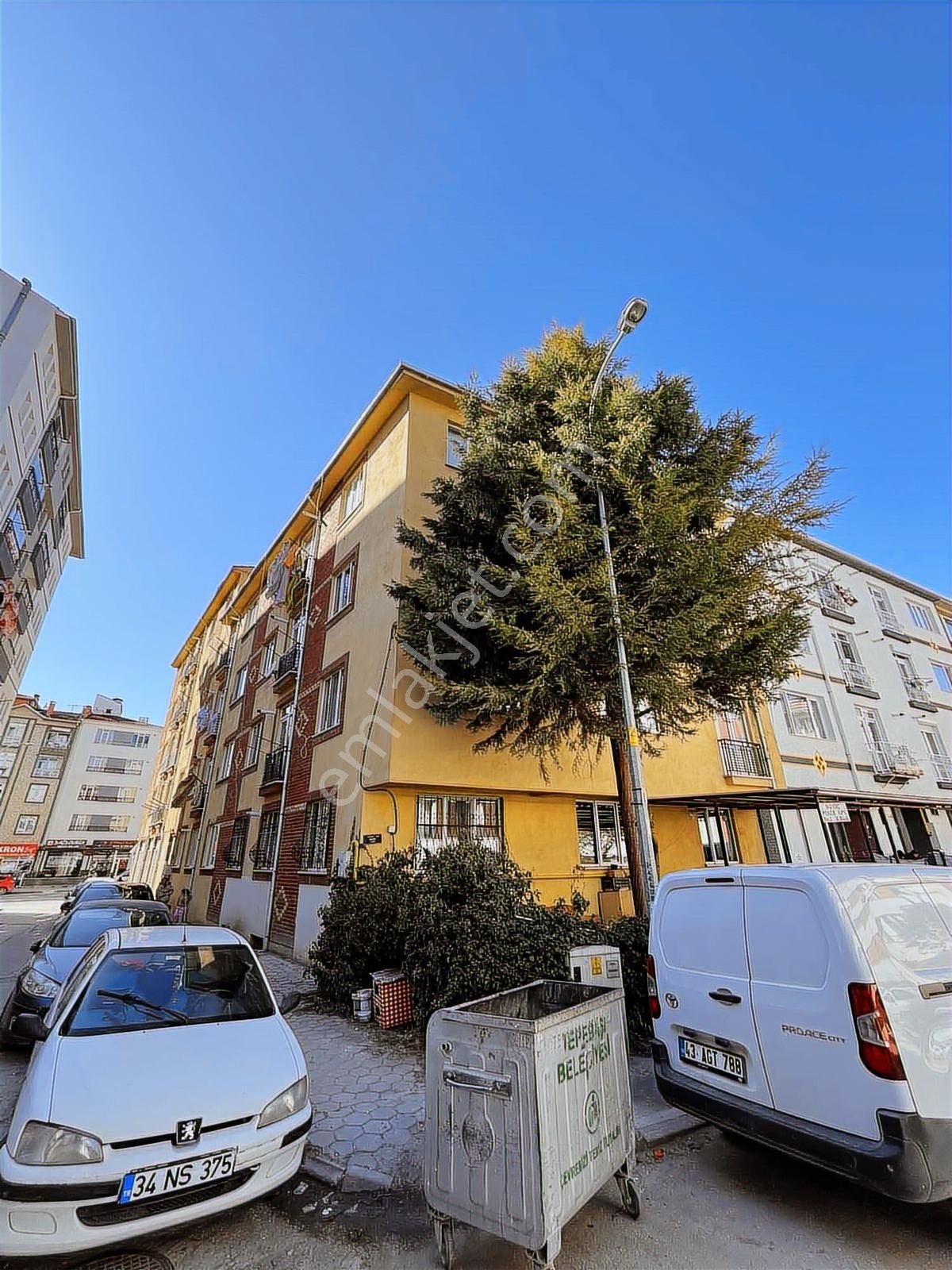 Eker'den Sıhhıye Kavşağında Tranvay Durağıyanı 2+1 Kiralık Daire - Görsel 14