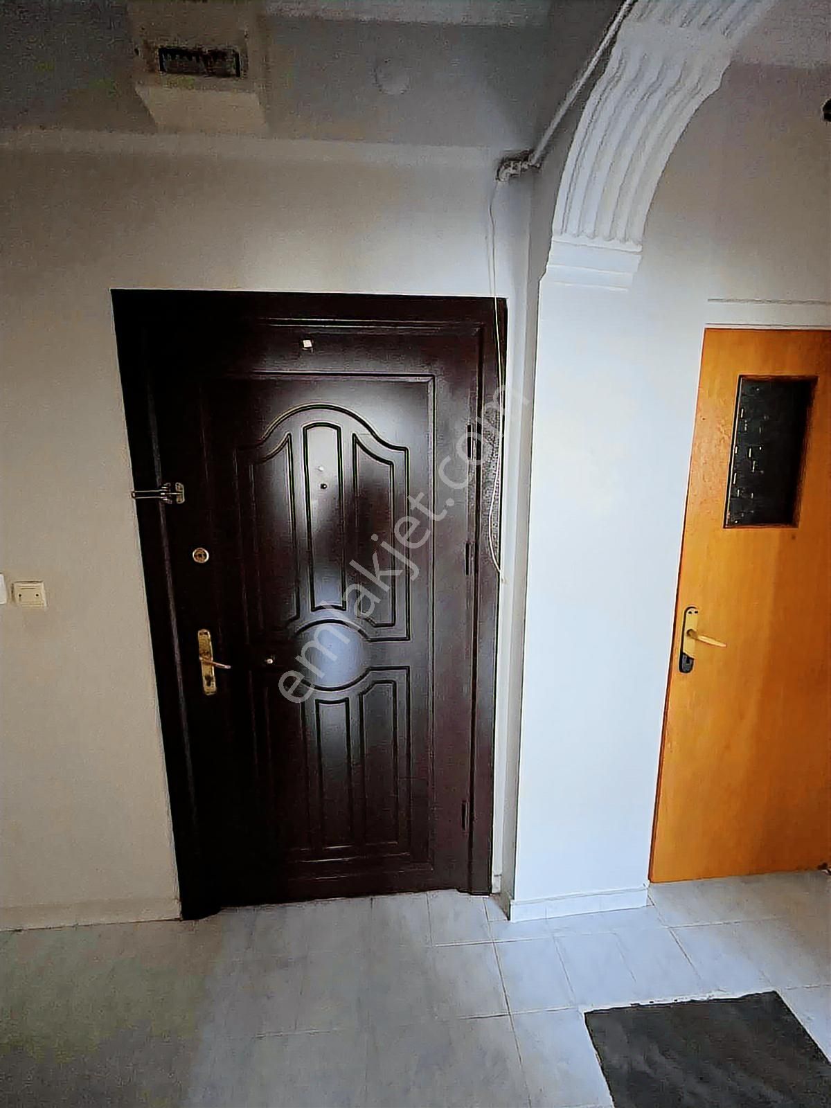 Eker'den Sıhhıye Kavşağında Tranvay Durağıyanı 2+1 Kiralık Daire - Görsel 13