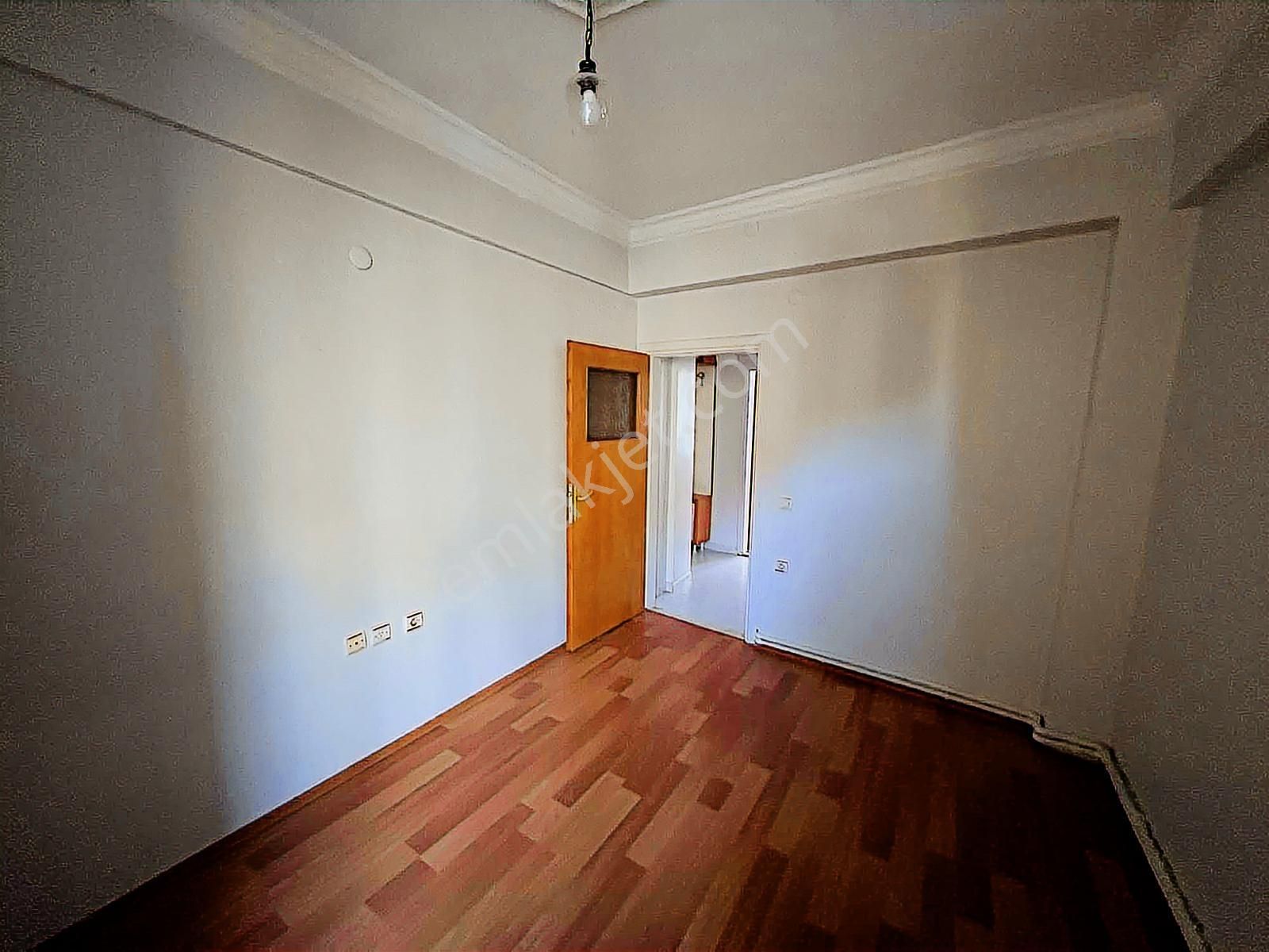 Eker'den Sıhhıye Kavşağında Tranvay Durağıyanı 2+1 Kiralık Daire - Görsel 22