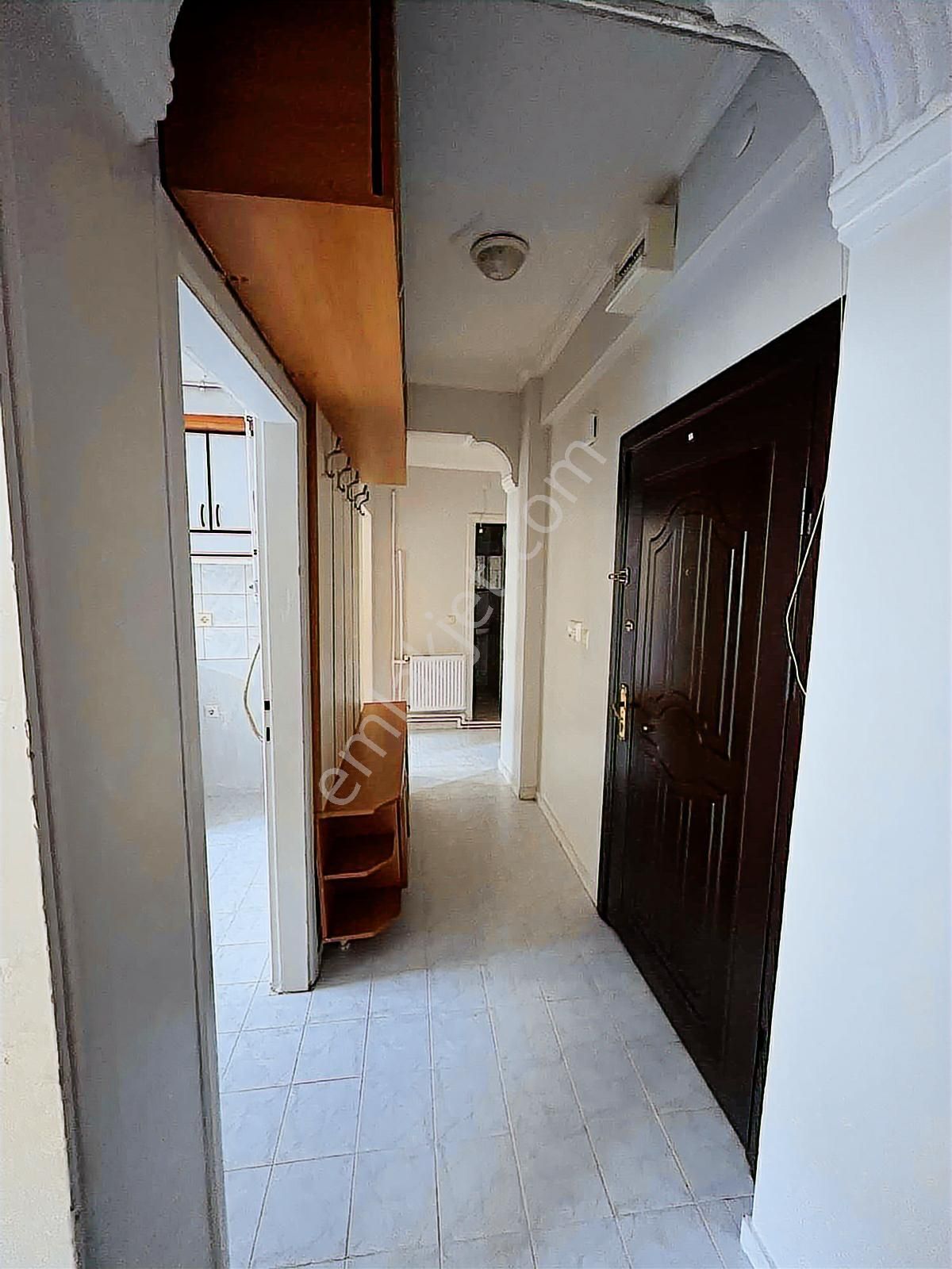 Eker'den Sıhhıye Kavşağında Tranvay Durağıyanı 2+1 Kiralık Daire - Görsel 17