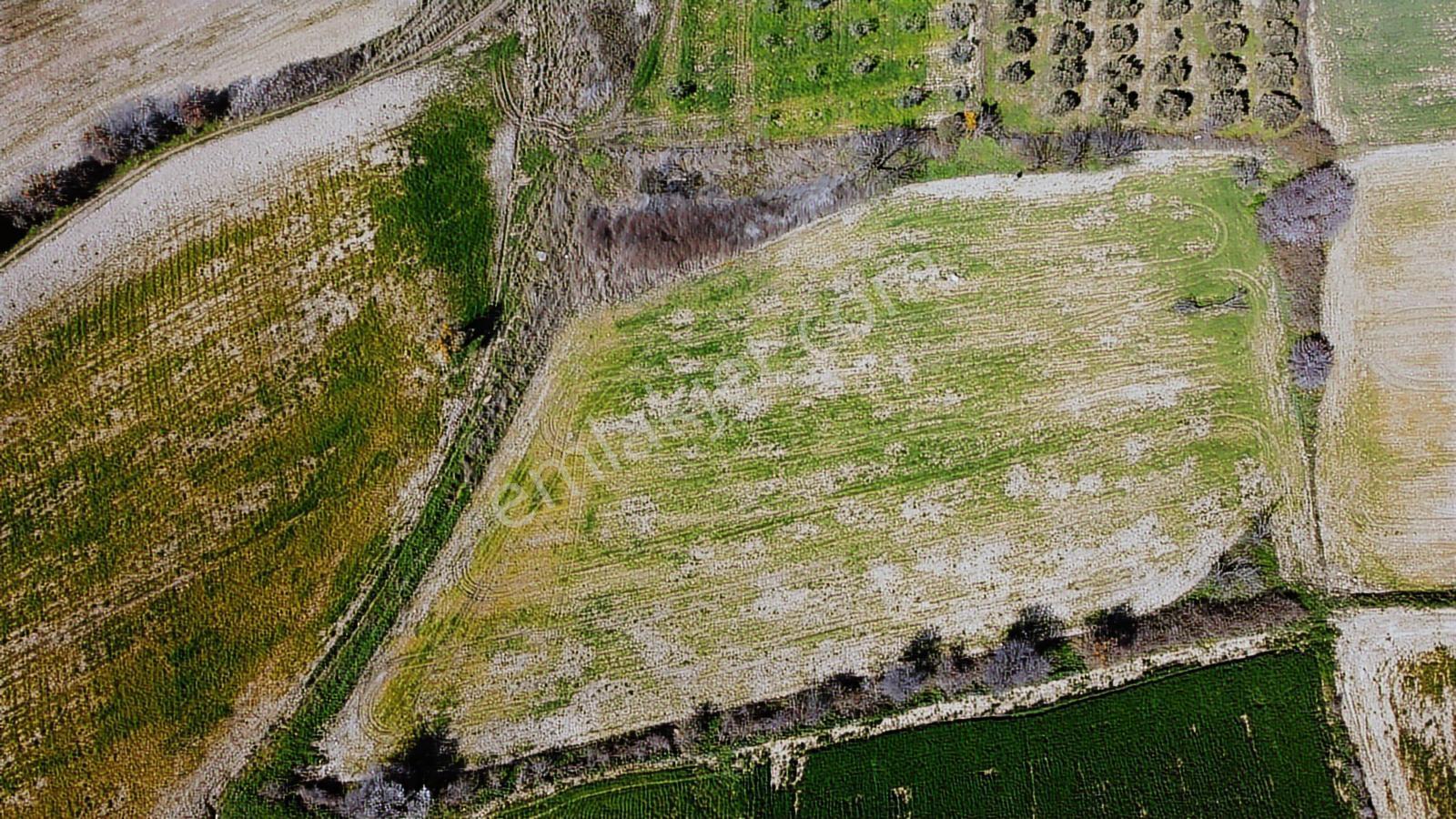Çanakkale Merkezde Boğaz Manzaralı Yolu Suyu Olan Satılık Arazi - Görsel 22