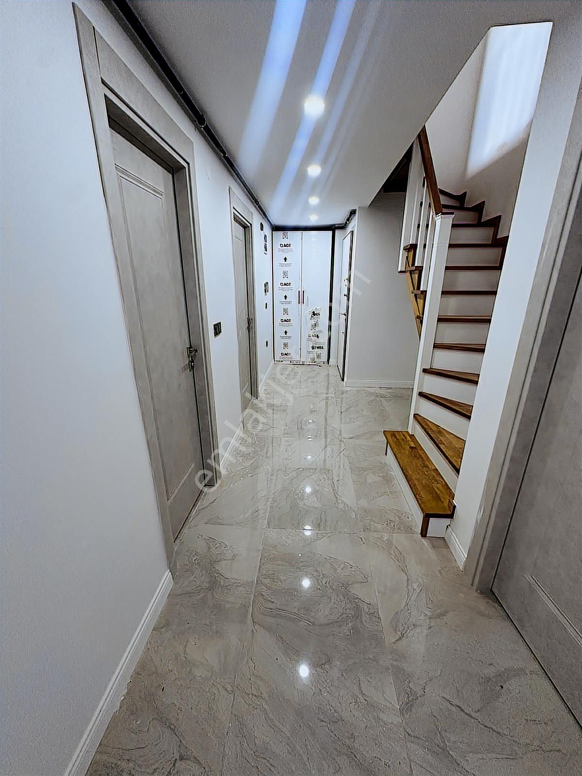 Tamiş'den Altıntepe'de Deniz Manzaralı Çok Geniş 4+2sıfır Dublex - Görsel 35