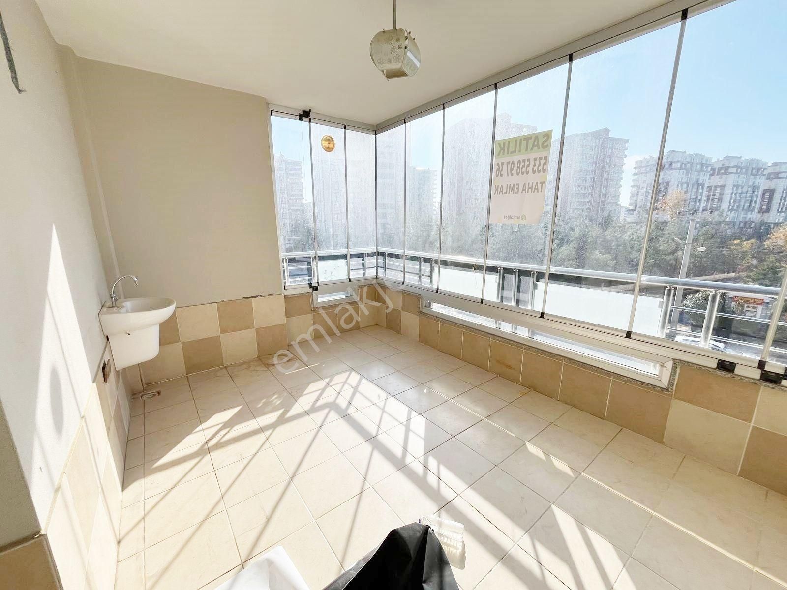 Taha Emlak Tan Dünya Kavşağı Civarında Kiralık 4+1 Daire - Görsel 19