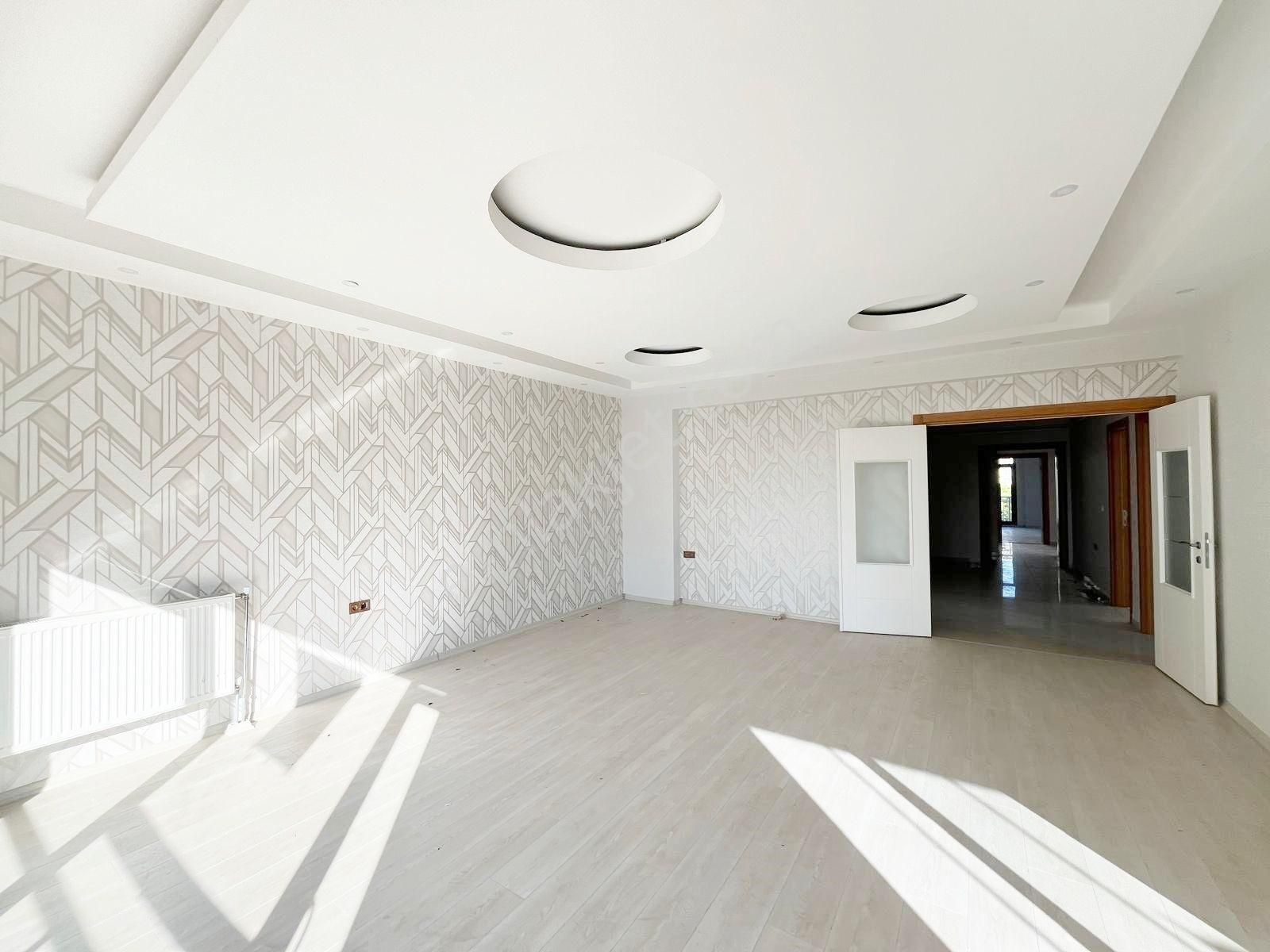 Taha Emlak Tan Dünya Kavşağı Civarında Kiralık 4+1 Daire - Görsel 5