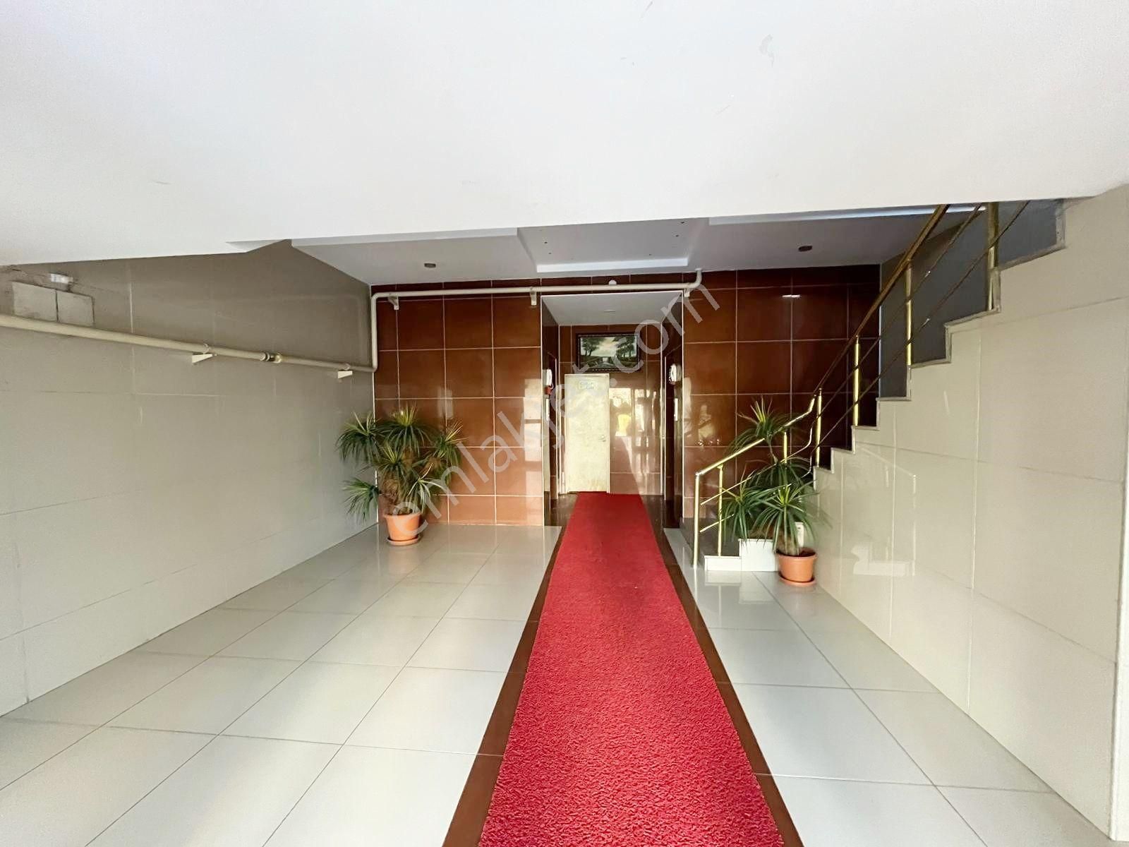 Taha Emlak Tan Dünya Kavşağı Civarında Kiralık 4+1 Daire - Görsel 34