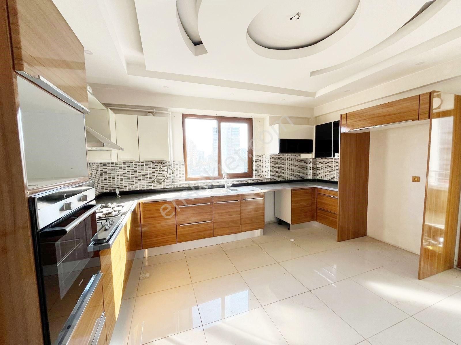 Taha Emlak Tan Dünya Kavşağı Civarında Kiralık 4+1 Daire - Görsel 2