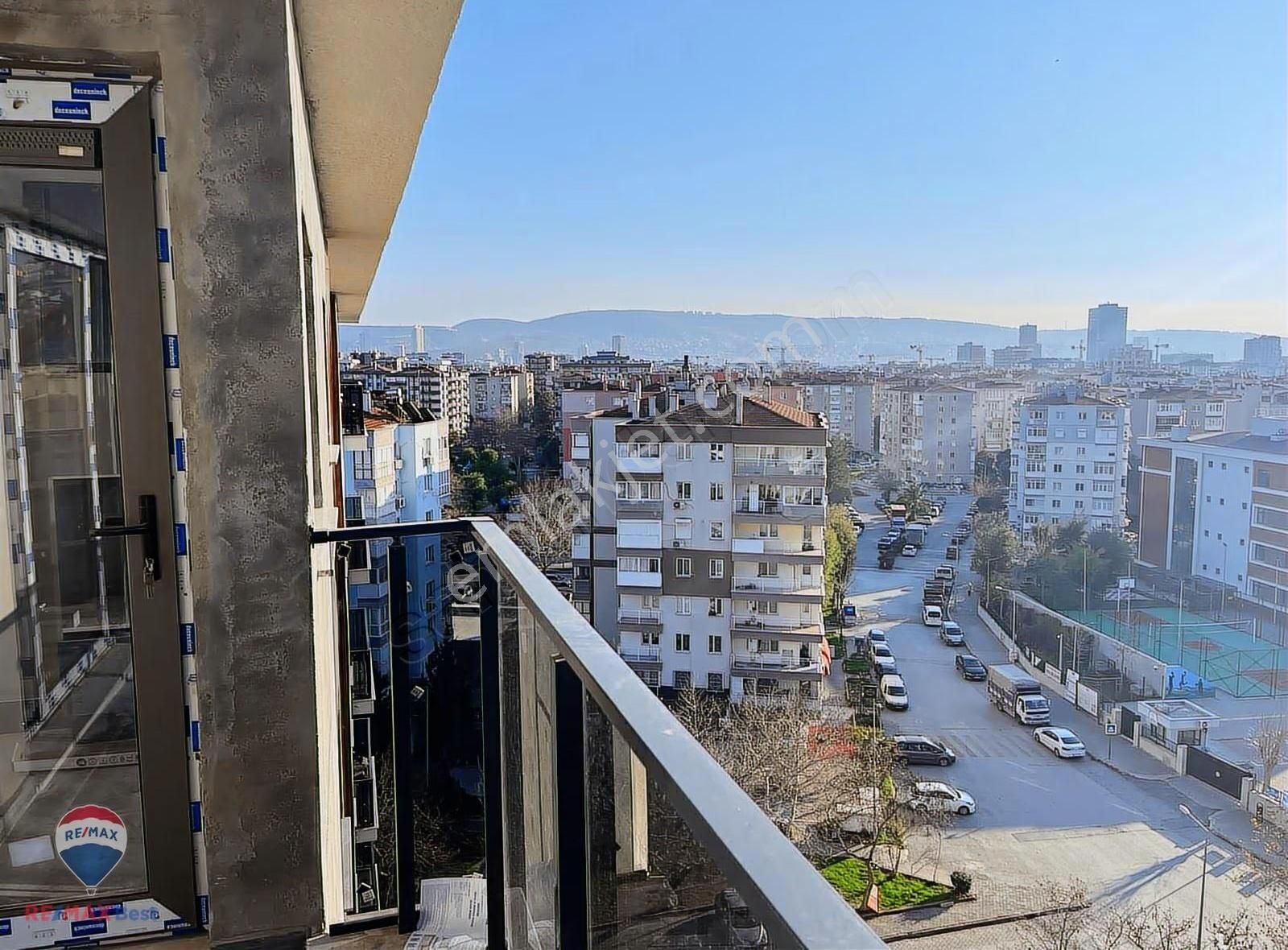 1 Bayraklı Manavkuyu'da Ebeveyn Banyolu 3+1 Satılık Daıre - Görsel 11