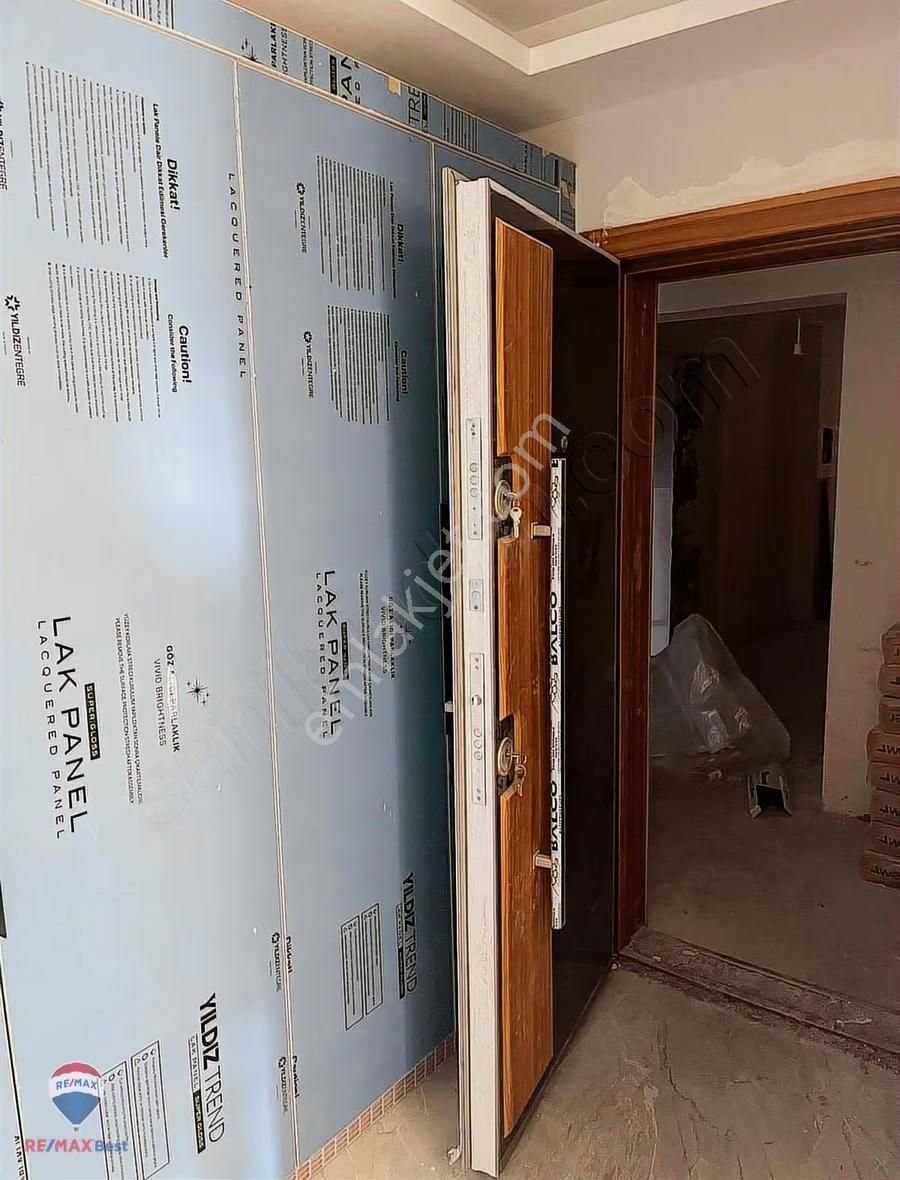 1 Bayraklı Manavkuyu'da Ebeveyn Banyolu 3+1 Satılık Daıre - Görsel 4