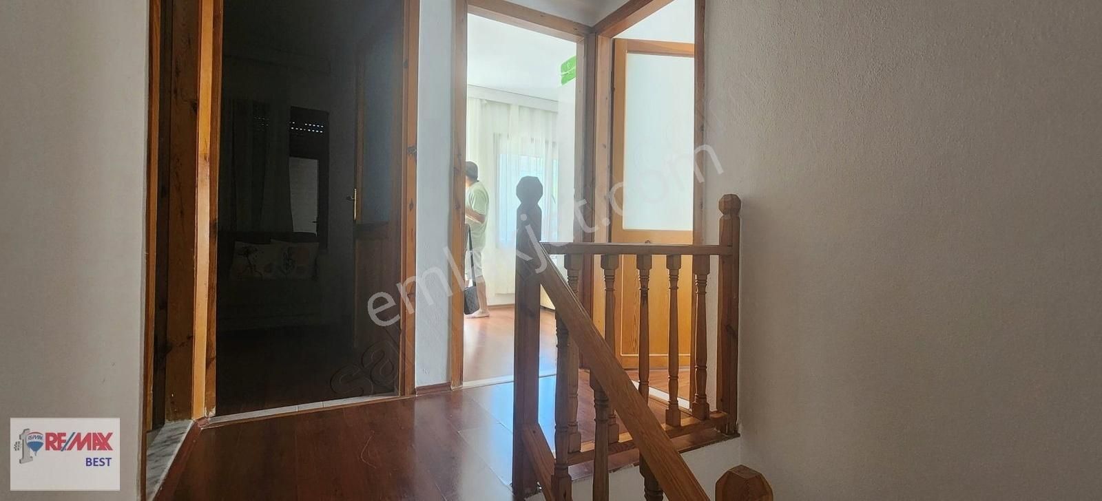 3 Urla Gülbahçede Yaşama Hazır 3+1 Bahçeli Villa - Görsel 5