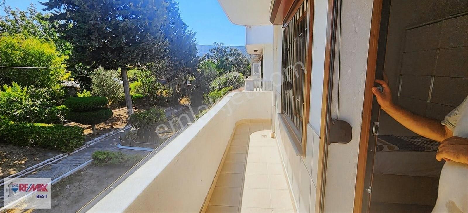 3 Urla Gülbahçede Yaşama Hazır 3+1 Bahçeli Villa - Görsel 2