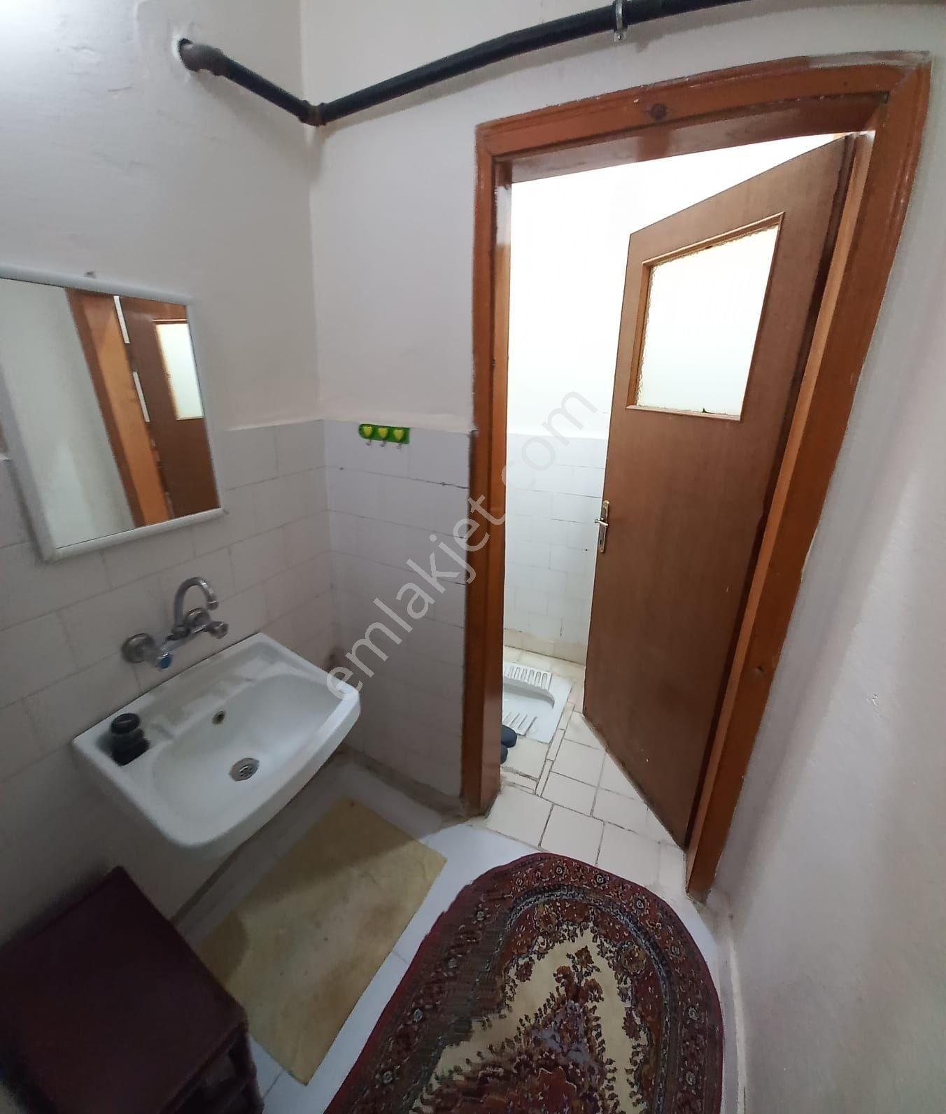 Stad Yanında Diş Hastanesi Arkasında Eşyalı Kiralık 2+1 Daire - Görsel 8