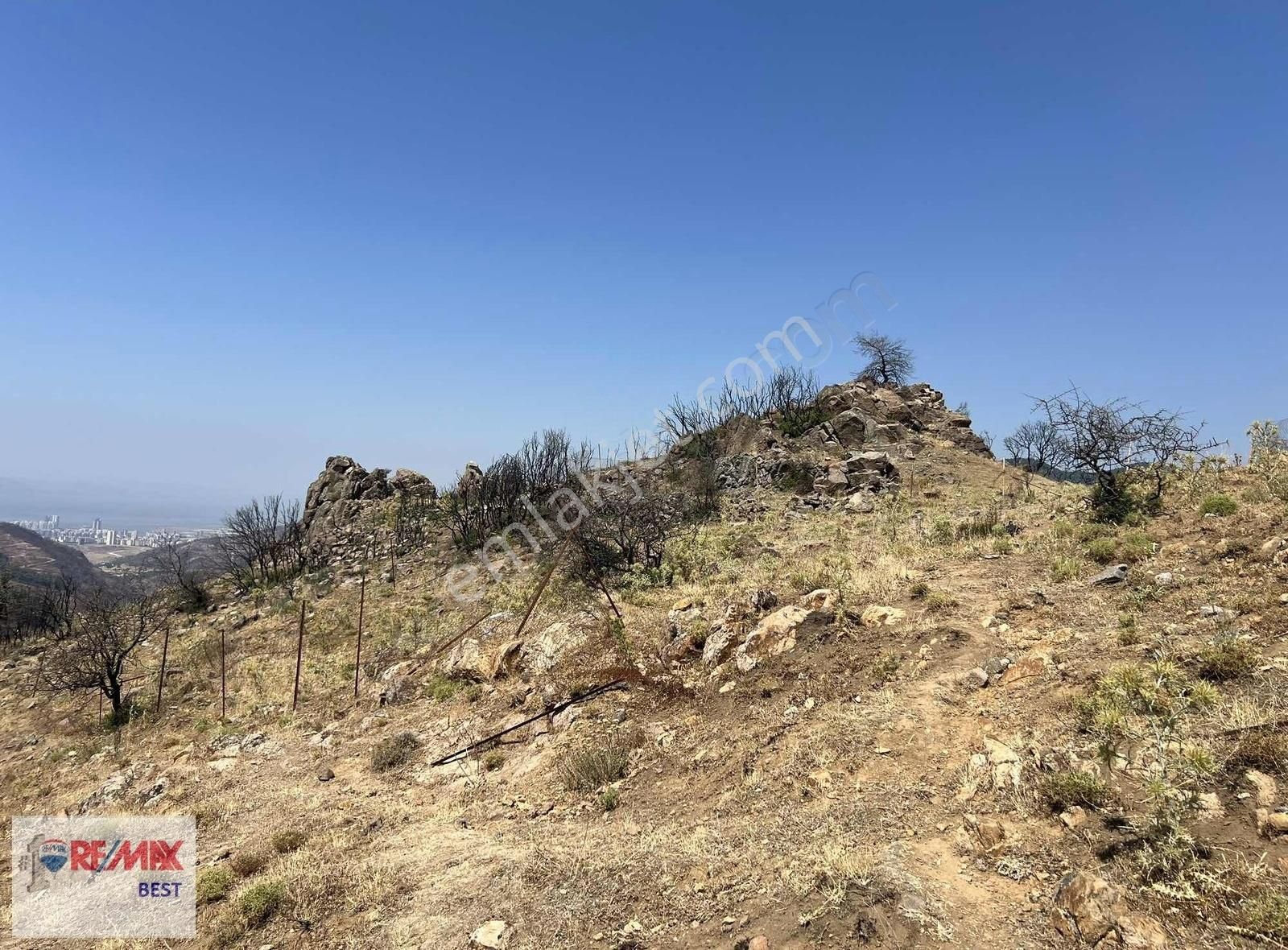 3 Karşıyaka Sancaklıda 10.236 M2 Köye 150 Metre Tarla - Görsel 7