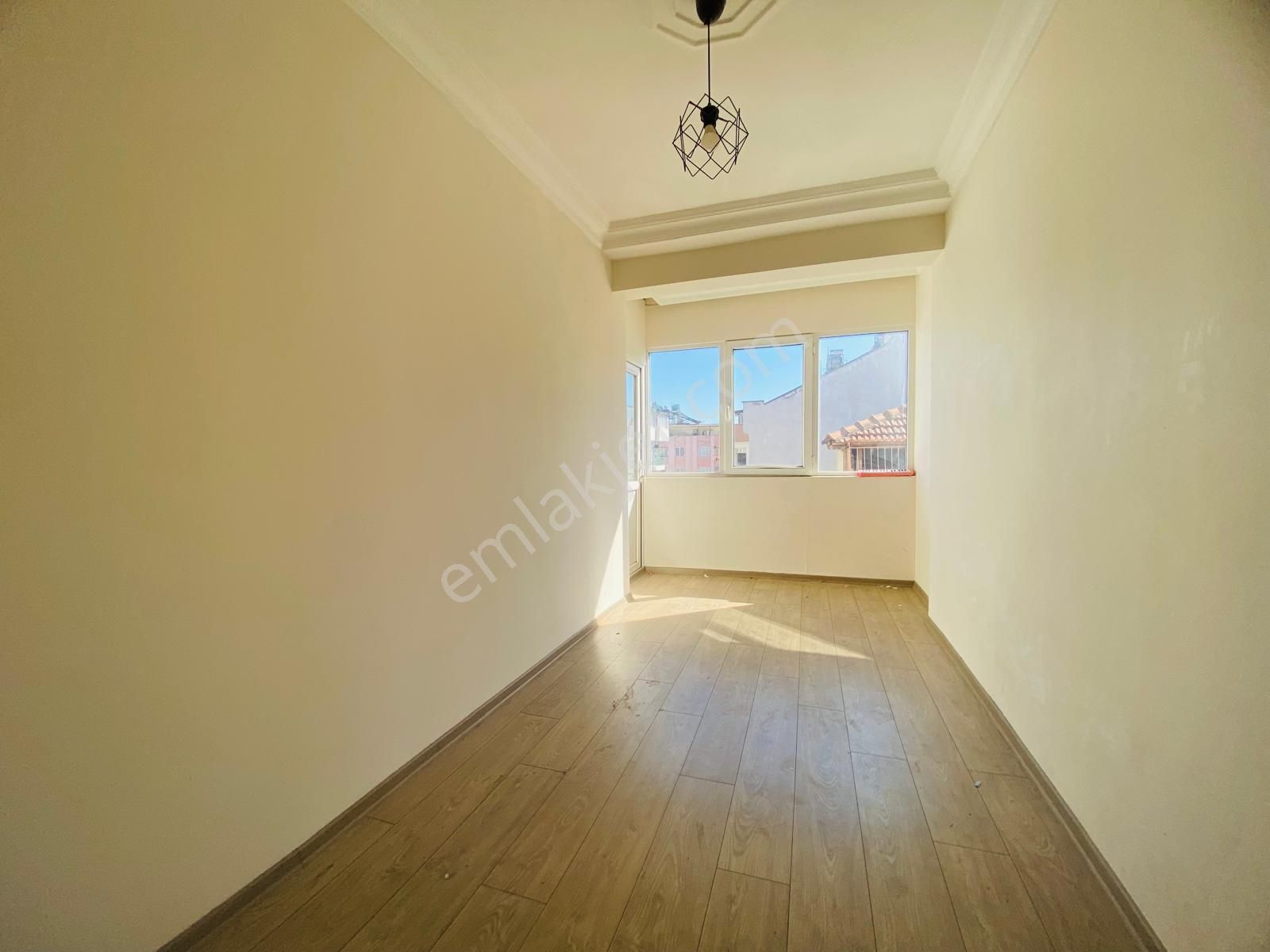 Servis Güzergahı Yakını Katta Kiralık 2+1 - Görsel 18