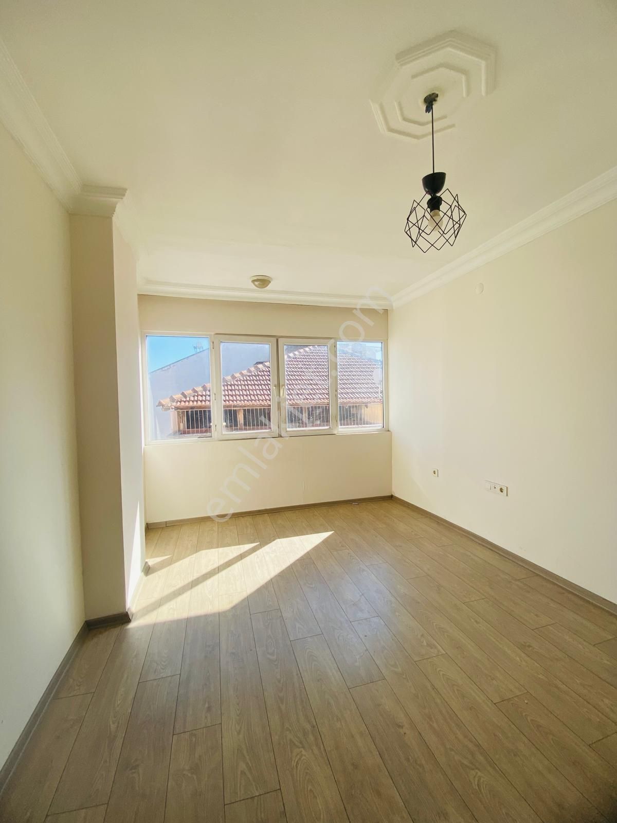 Servis Güzergahı Yakını Katta Kiralık 2+1 - Görsel 3